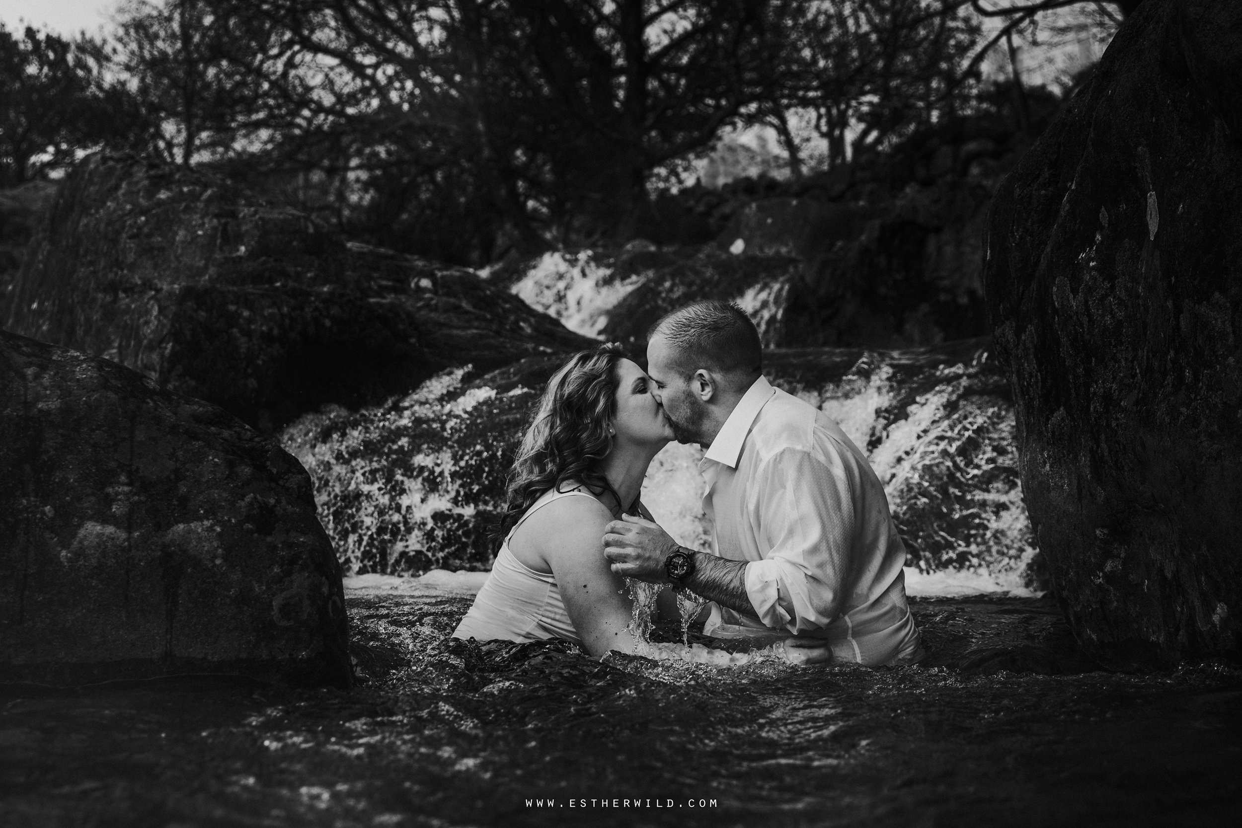 Cumbria_Lake_District_Wasdale_Wedding_Photographer_Destination_Engagement_Anniversary_Esther_Wild_IMG_4369.jpg