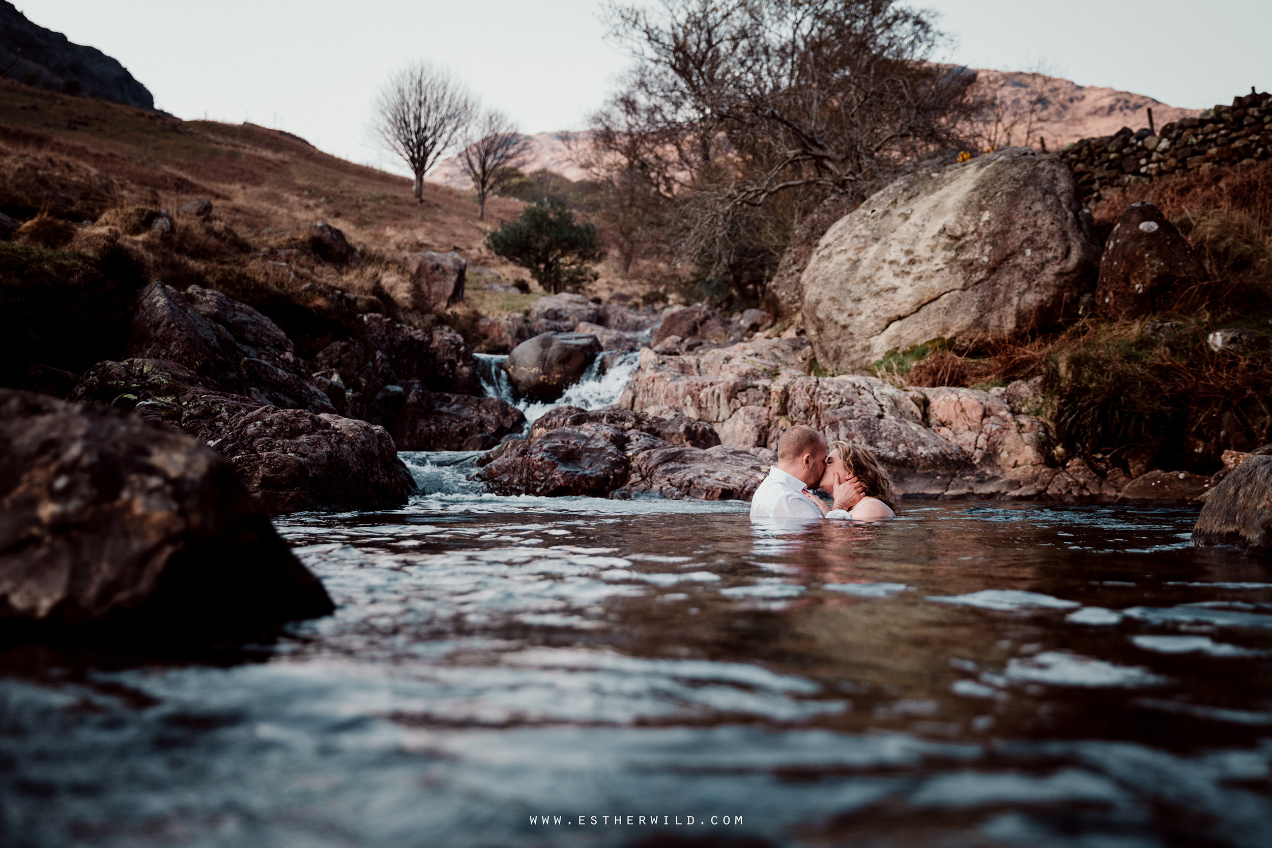 Cumbria_Lake_District_Wasdale_Wedding_Photographer_Destination_Engagement_Anniversary_Esther_Wild_IMG_4416.jpg