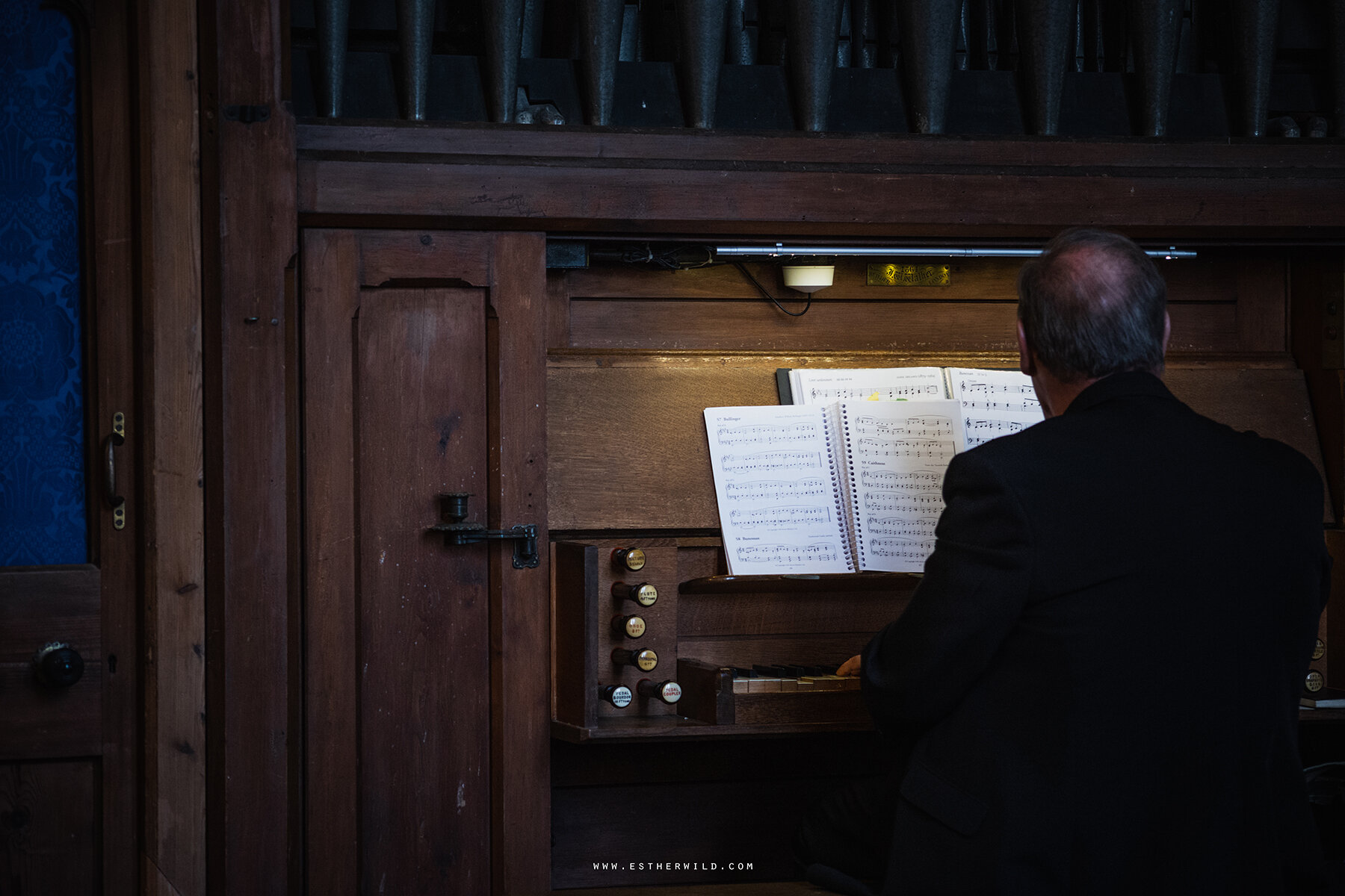 Esther_Wild_Photographer_Kings_Lynn_Town_Hall_Wedding_Tilney_St_Lawrence_Winter_Wedding_Photography_IMG_0428_IMG_0596.jpg