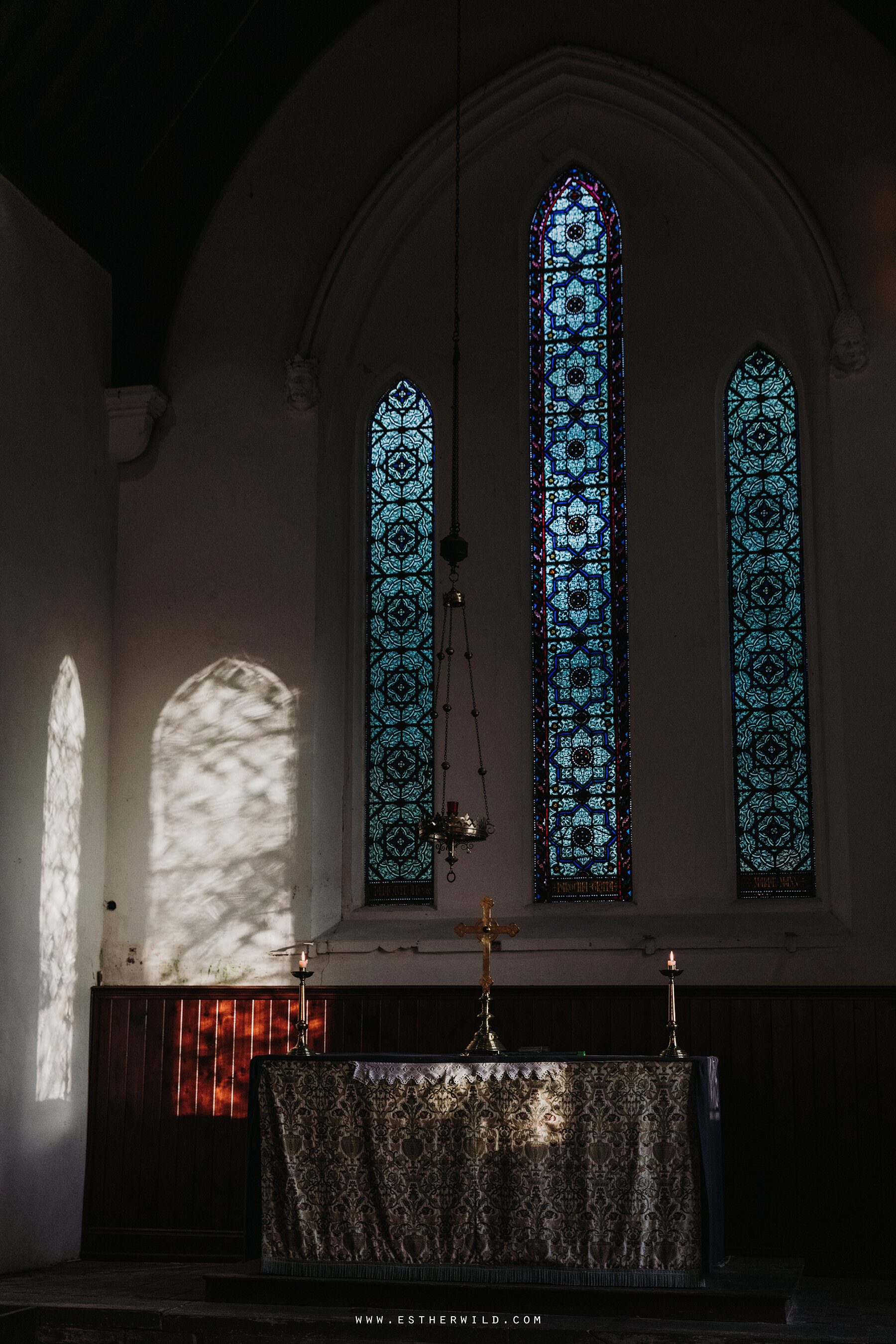 Esther_Wild_Photographer_Kings_Lynn_Town_Hall_Wedding_Tilney_St_Lawrence_Winter_Wedding_Photography_IMG_0512.jpg