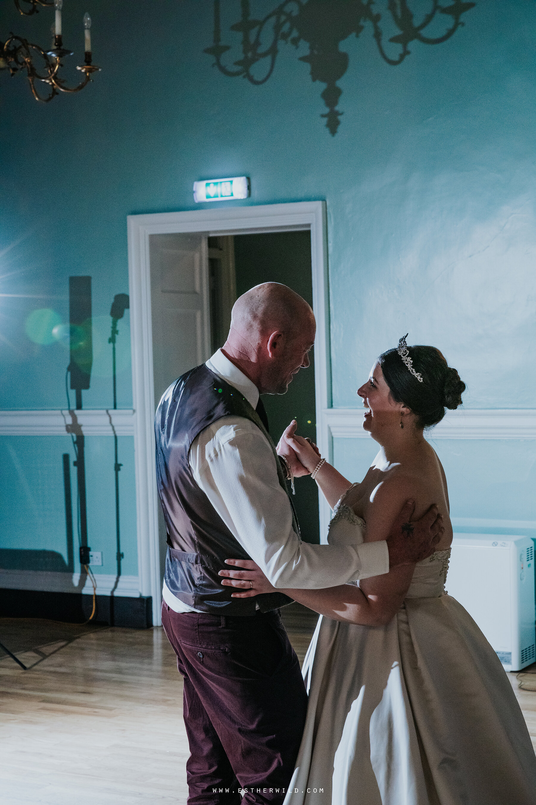 Esther_Wild_Photographer_Kings_Lynn_Town_Hall_Wedding_Tilney_St_Lawrence_Winter_Wedding_Photography_IMG_1920.jpg