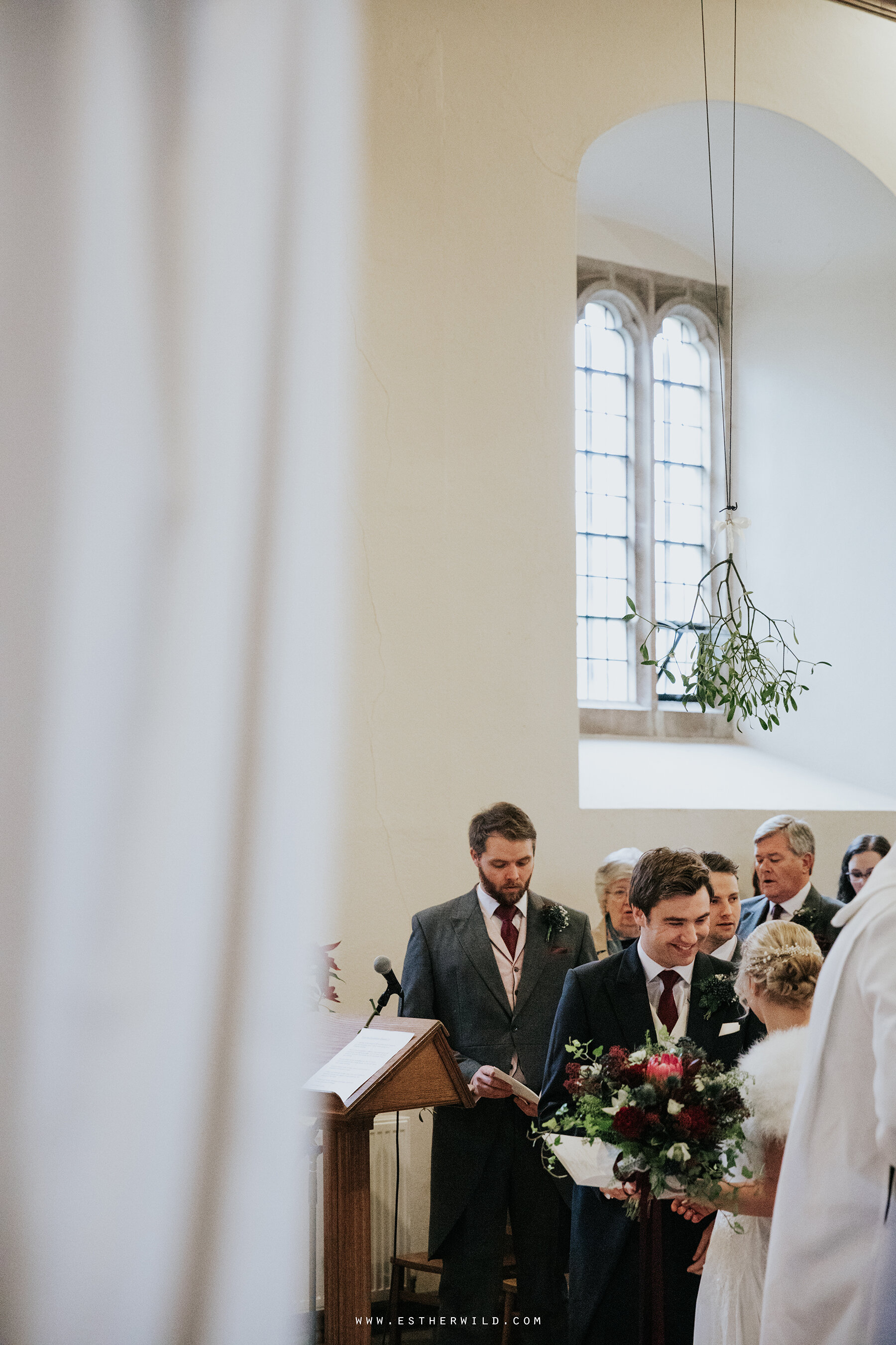 Wootton_House_Dorking_Guildford_London_Winter_Wedding_Photography_Copyright_Esther_Wild_Photographer_IMG_0601.jpg