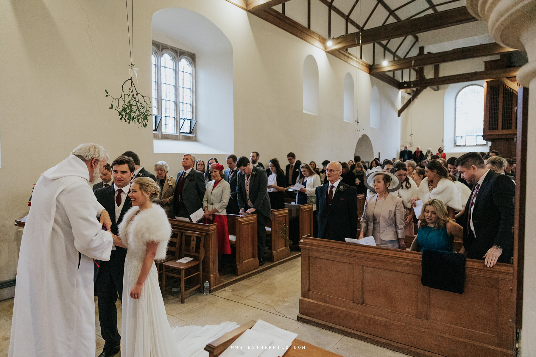 Wootton_House_Dorking_Guildford_London_Winter_Wedding_Photography_Copyright_Esther_Wild_Photographer_IMG_0683.jpg