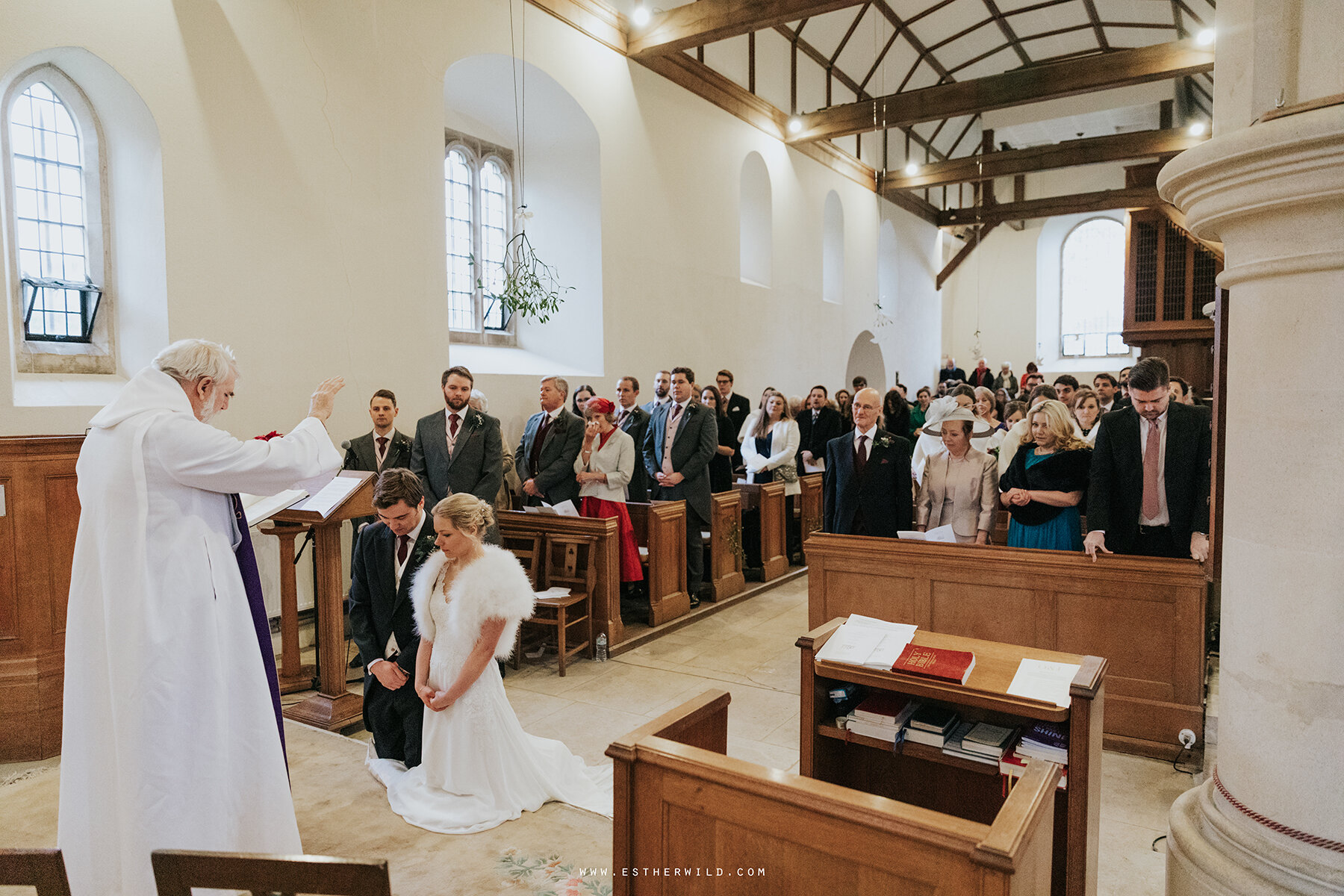 Wootton_House_Dorking_Guildford_London_Winter_Wedding_Photography_Copyright_Esther_Wild_Photographer_IMG_0713.jpg