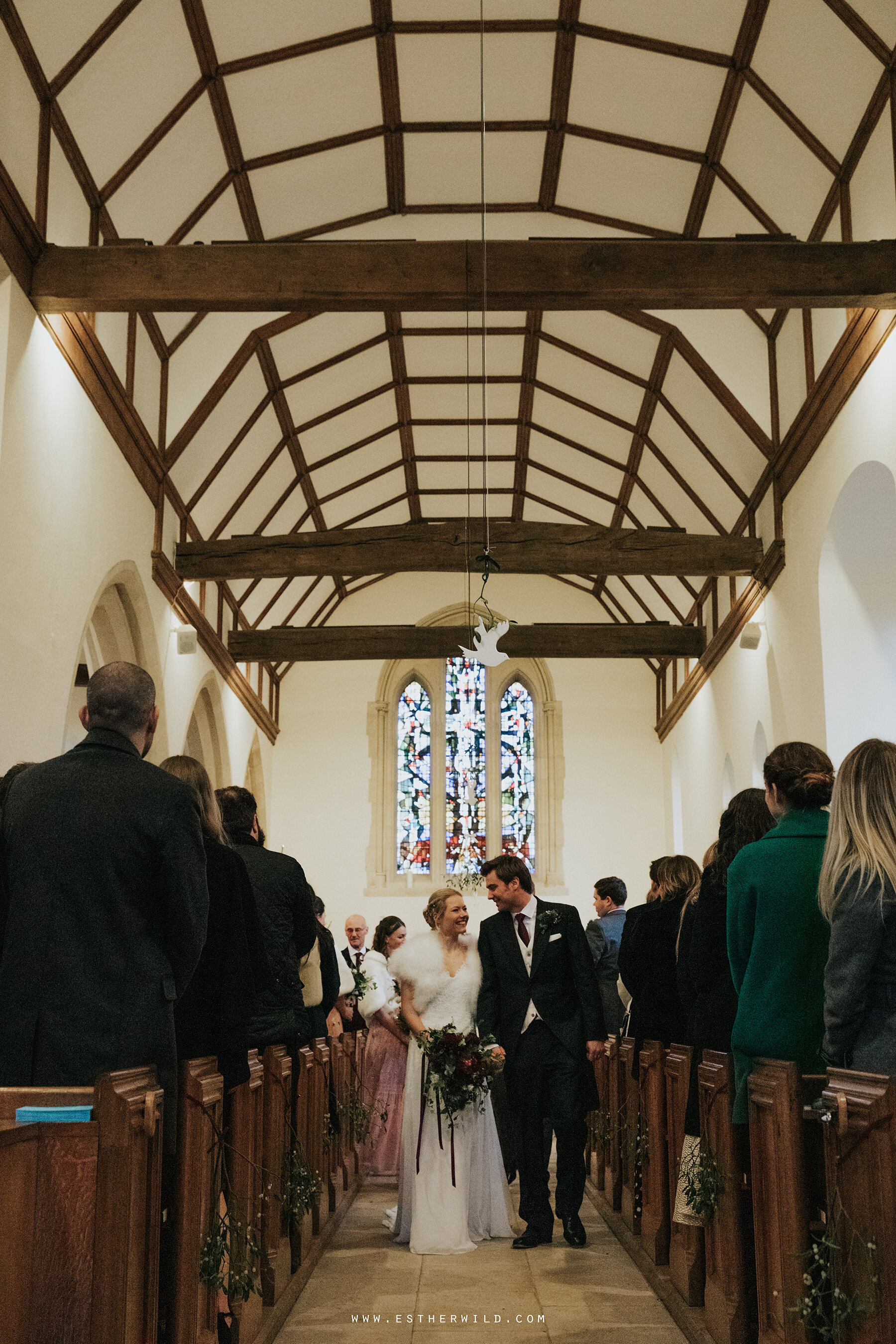 Wootton_House_Dorking_Guildford_London_Winter_Wedding_Photography_Copyright_Esther_Wild_Photographer_IMG_0898.jpg