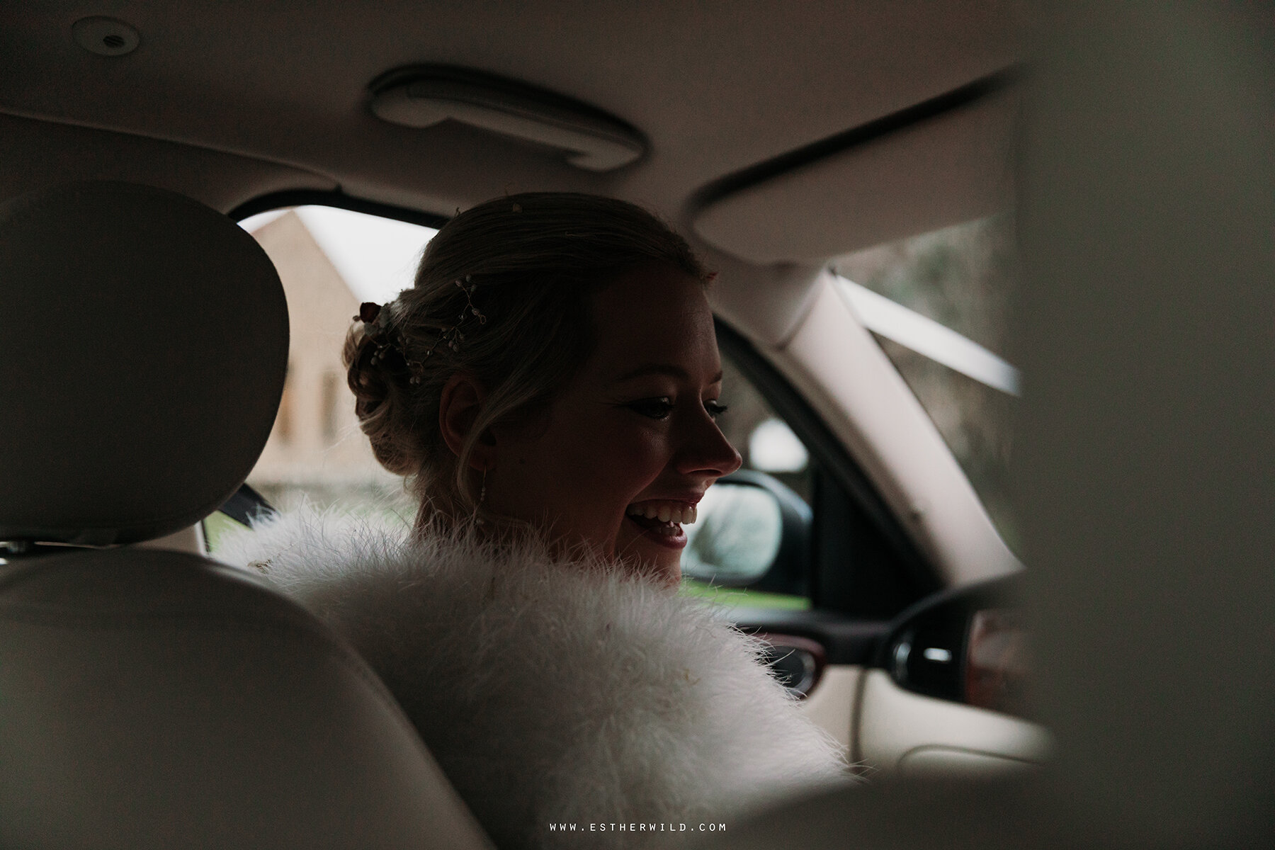 Wootton_House_Dorking_Guildford_London_Winter_Wedding_Photography_Copyright_Esther_Wild_Photographer_IMG_1044.jpg