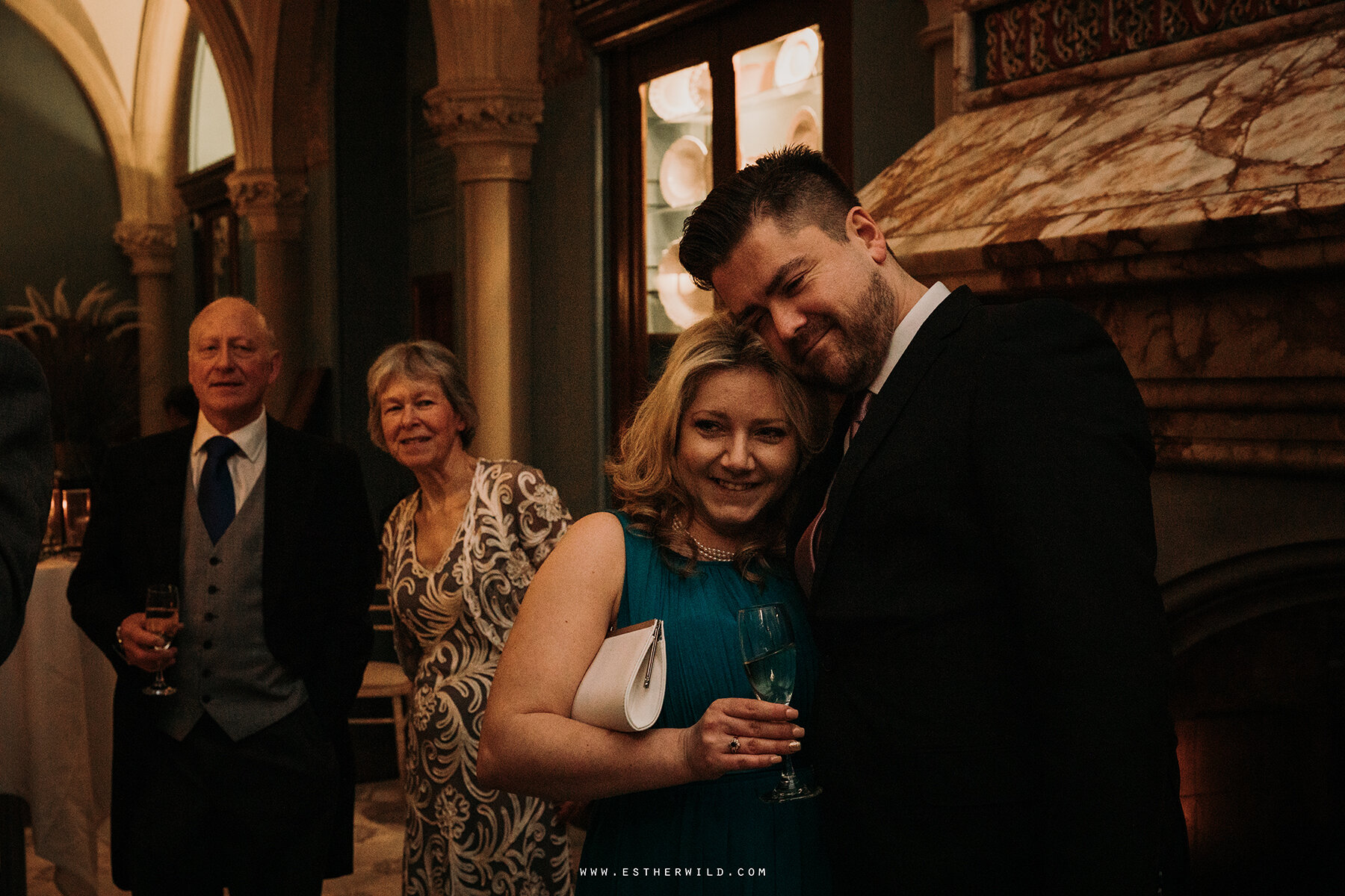 Wootton_House_Dorking_Guildford_London_Winter_Wedding_Photography_Copyright_Esther_Wild_Photographer_IMG_1442.jpg