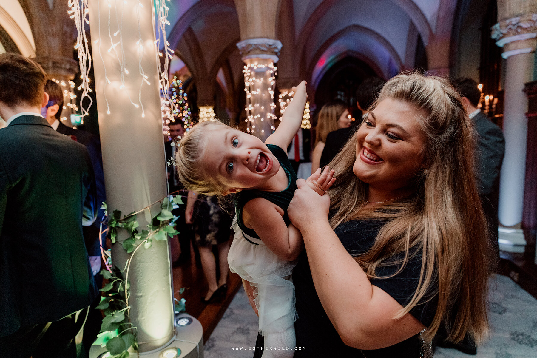 Wootton_House_Dorking_Guildford_London_Winter_Wedding_Photography_Copyright_Esther_Wild_Photographer_IMG_1767.jpg