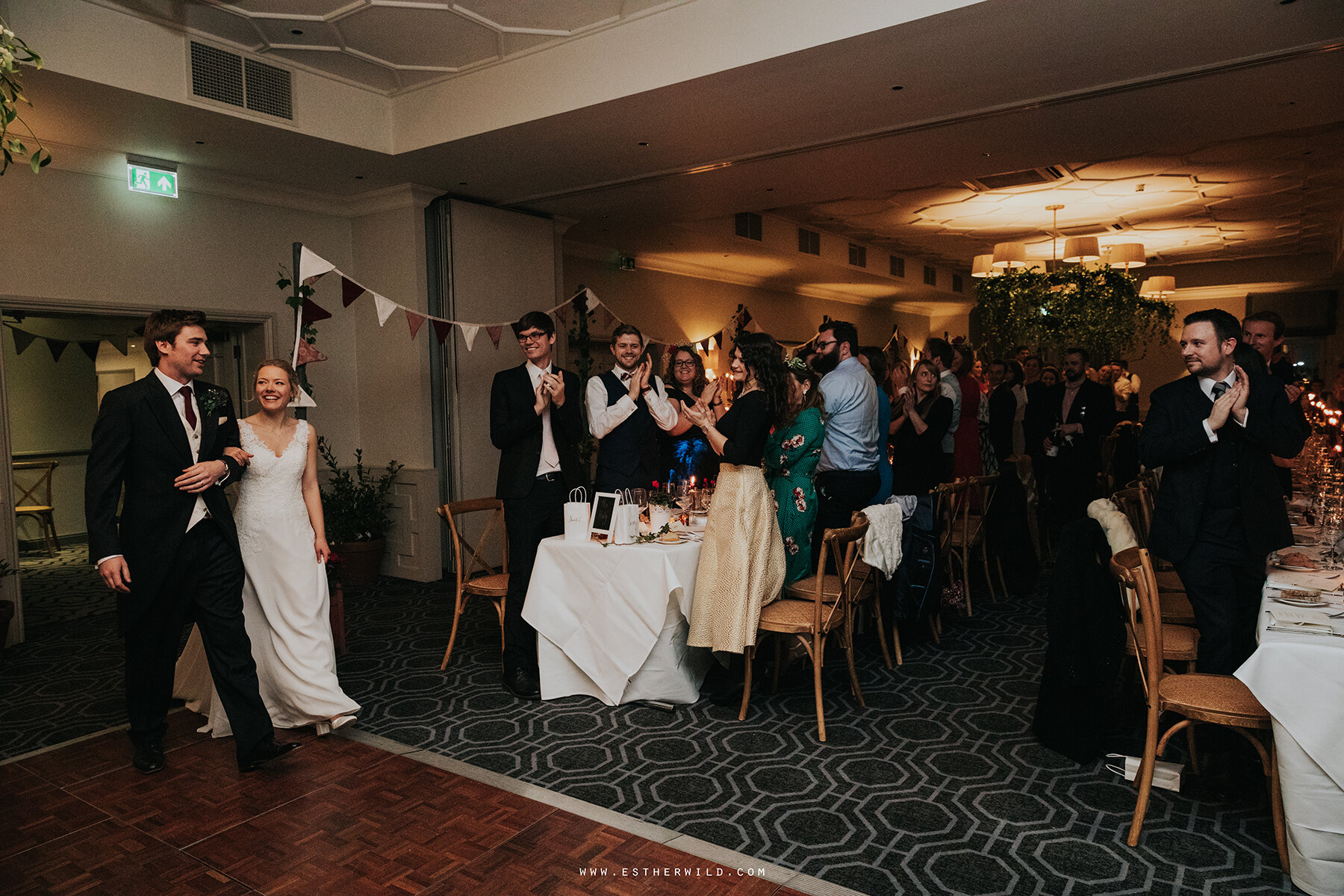 Wootton_House_Dorking_Guildford_London_Winter_Wedding_Photography_Copyright_Esther_Wild_Photographer_IMG_1837.jpg