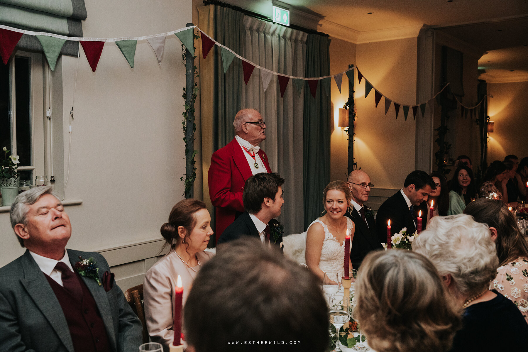 Wootton_House_Dorking_Guildford_London_Winter_Wedding_Photography_Copyright_Esther_Wild_Photographer_IMG_1863.jpg