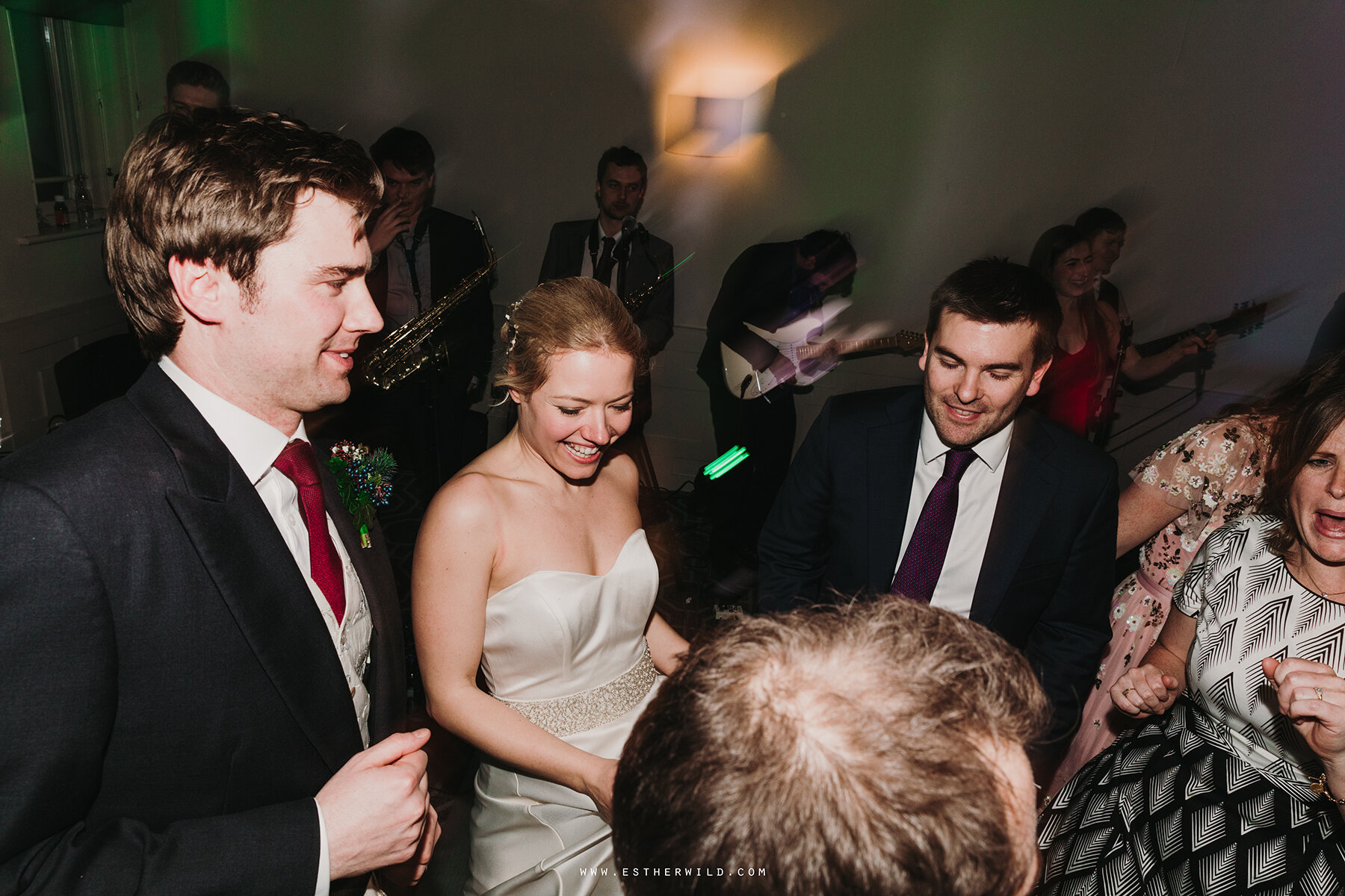 Wootton_House_Dorking_Guildford_London_Winter_Wedding_Photography_Copyright_Esther_Wild_Photographer_IMG_2502.jpg