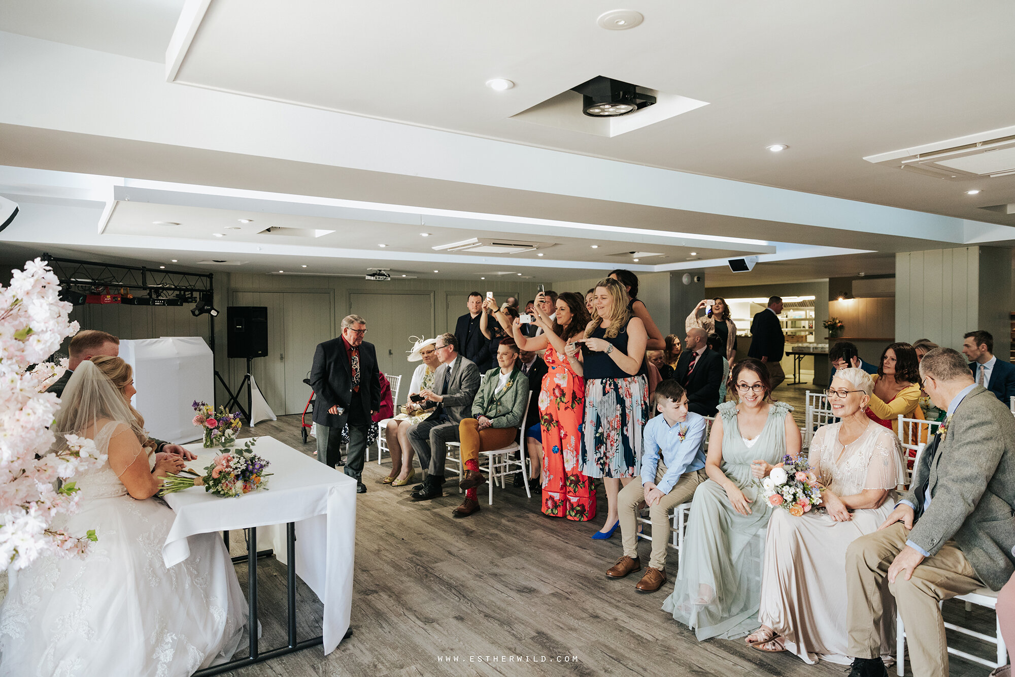 Ffolkes_Arms_Hillington_Kings_Lynn_Norfolk_Wedding_Photography_Copyright_Esther_Wild_Photographer_IMG_0577.jpg