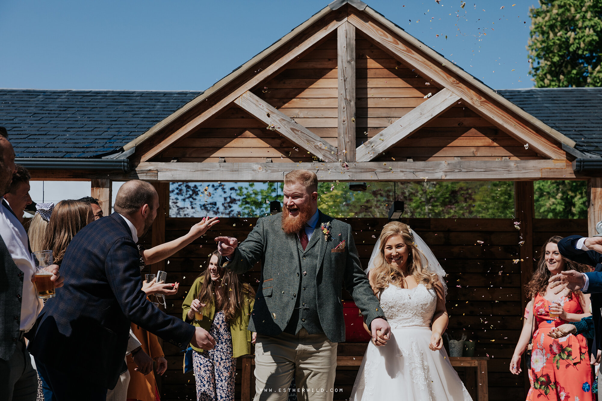 Ffolkes_Arms_Hillington_Kings_Lynn_Norfolk_Wedding_Photography_Copyright_Esther_Wild_Photographer_IMG_0729.jpg