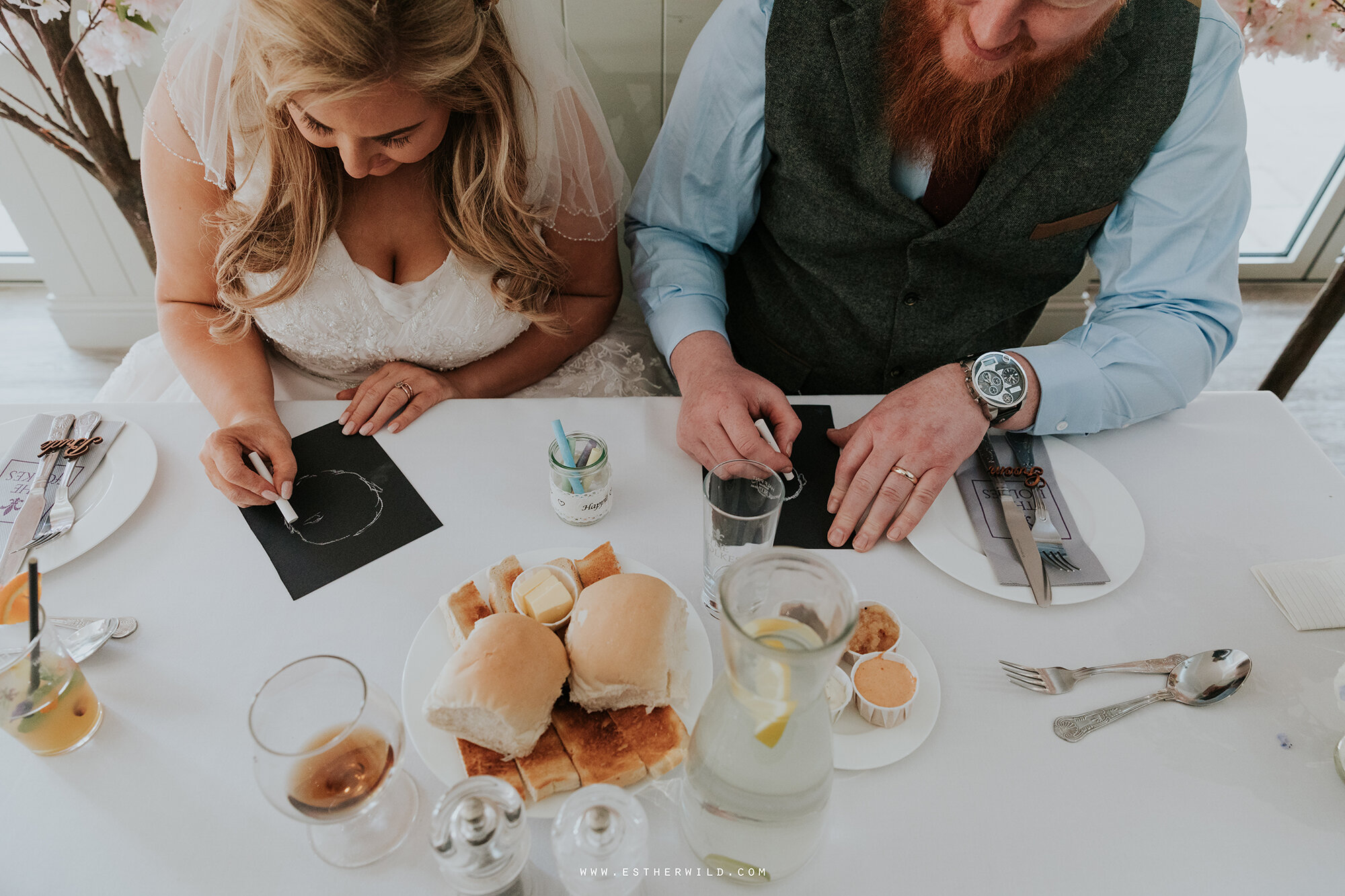 Ffolkes_Arms_Hillington_Kings_Lynn_Norfolk_Wedding_Photography_Copyright_Esther_Wild_Photographer_IMG_1326.jpg