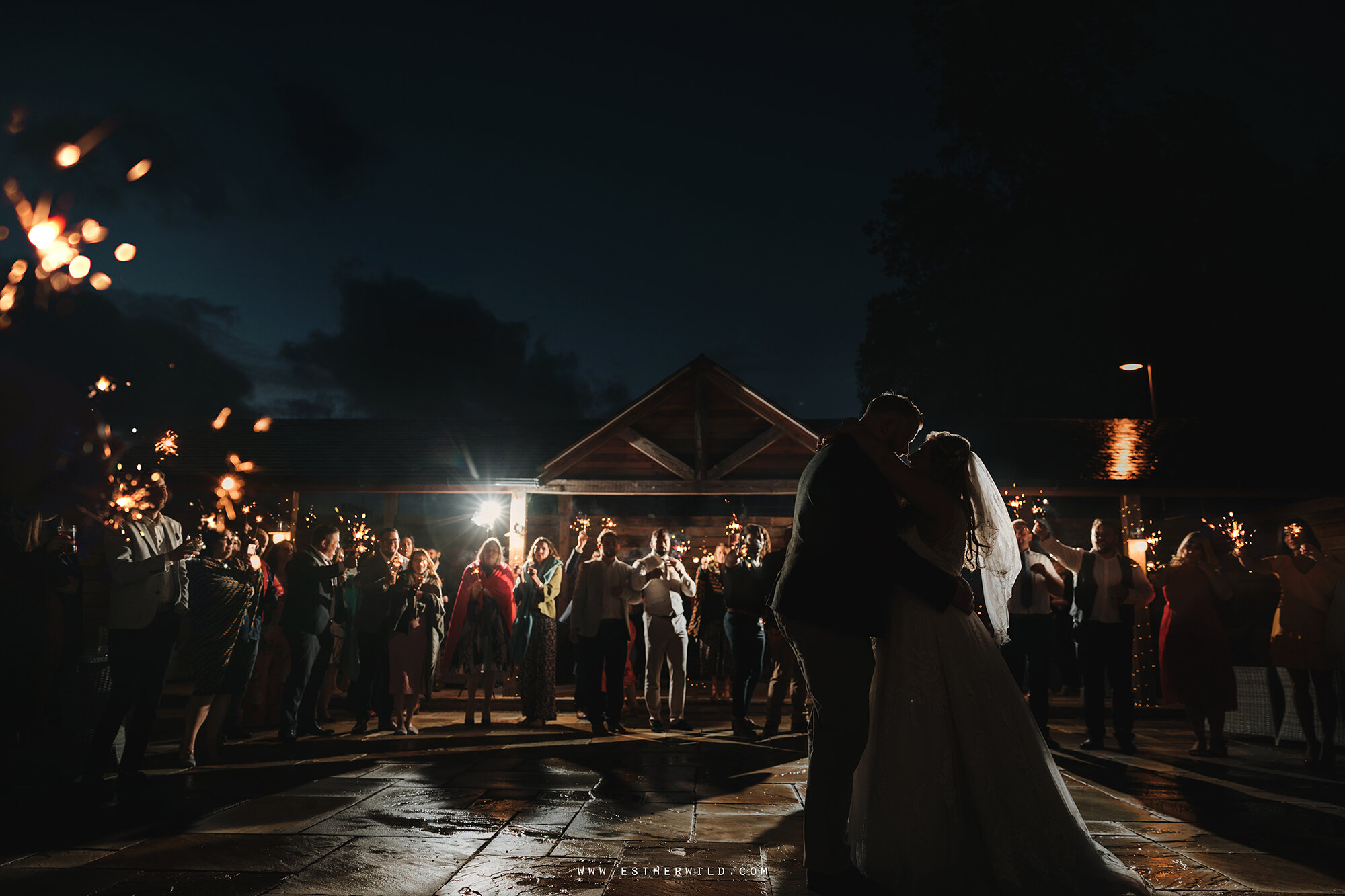 Ffolkes_Arms_Hillington_Kings_Lynn_Norfolk_Wedding_Photography_Copyright_Esther_Wild_Photographer_IMG_1842.jpg