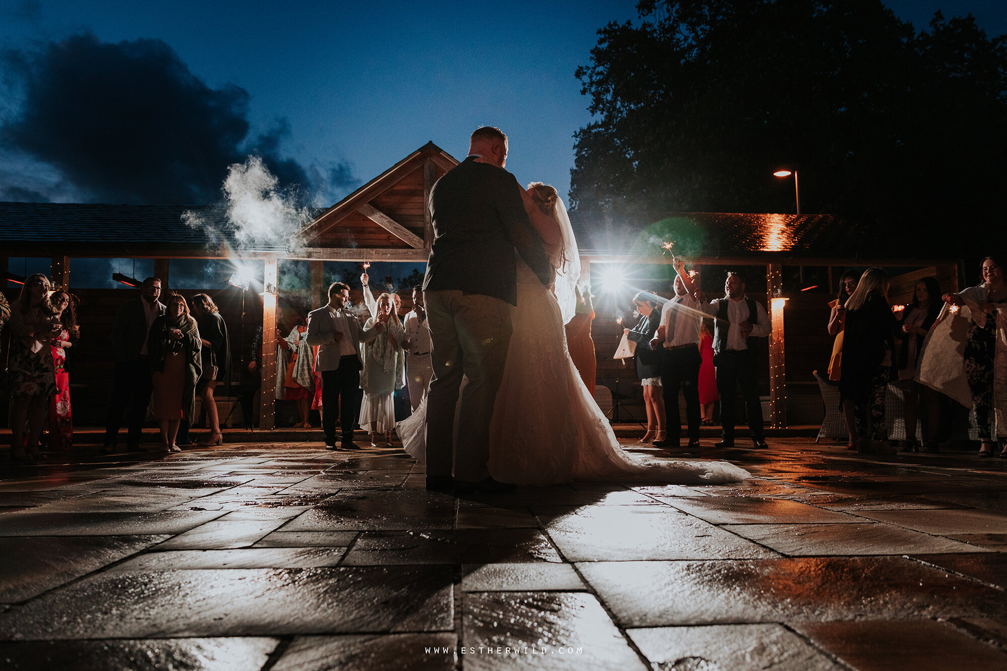 Ffolkes_Arms_Hillington_Kings_Lynn_Norfolk_Wedding_Photography_Copyright_Esther_Wild_Photographer_IMG_1856.jpg