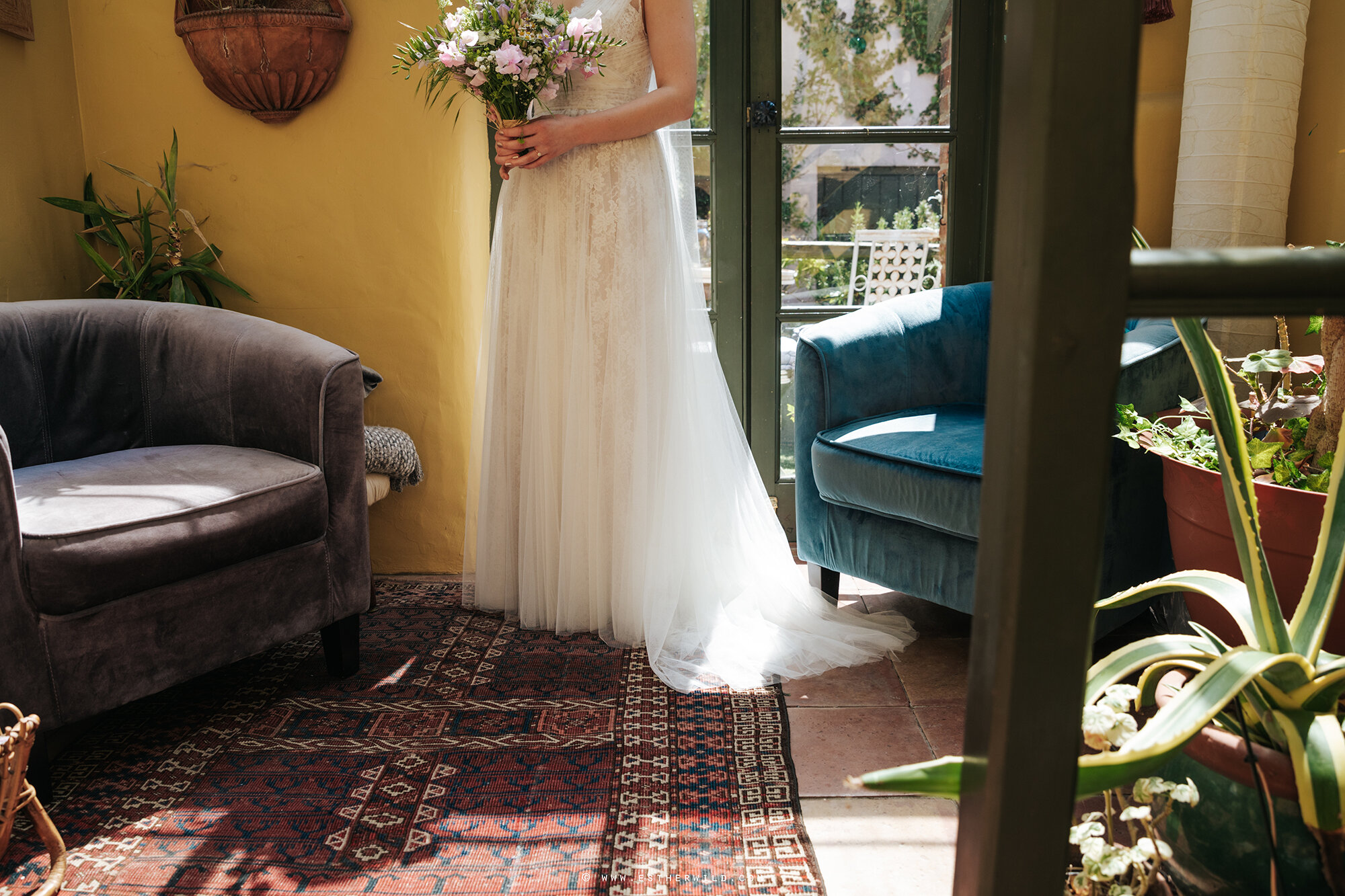 Glebe_Farm_Barn_Norfolk_Wedding_Photographer_Copyright_Esther_Wild_Photographer_149-IMG_2514.jpg