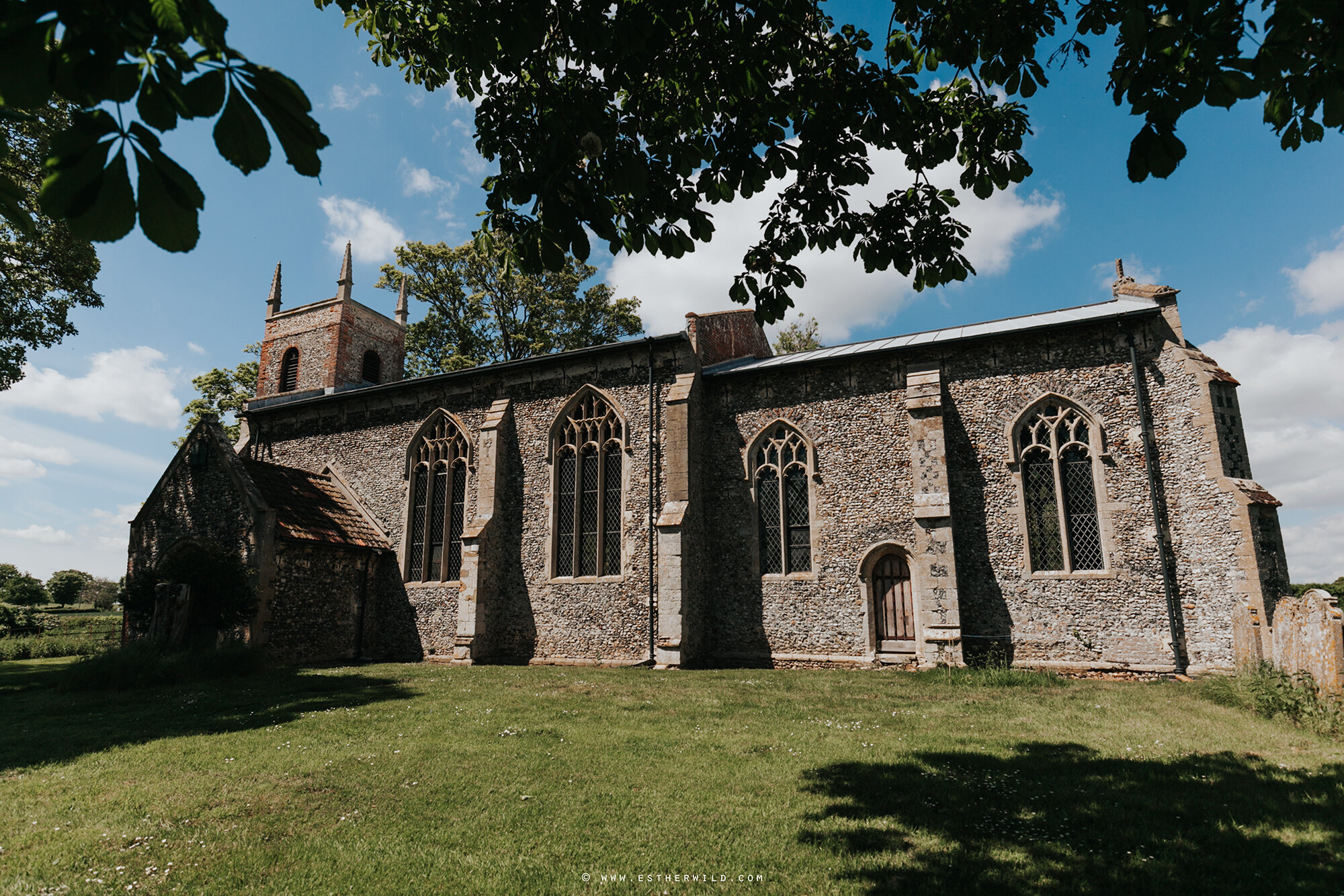 Glebe_Farm_Barn_Norfolk_Wedding_Photographer_Copyright_Esther_Wild_Photographer_171-IMG_2438.jpg