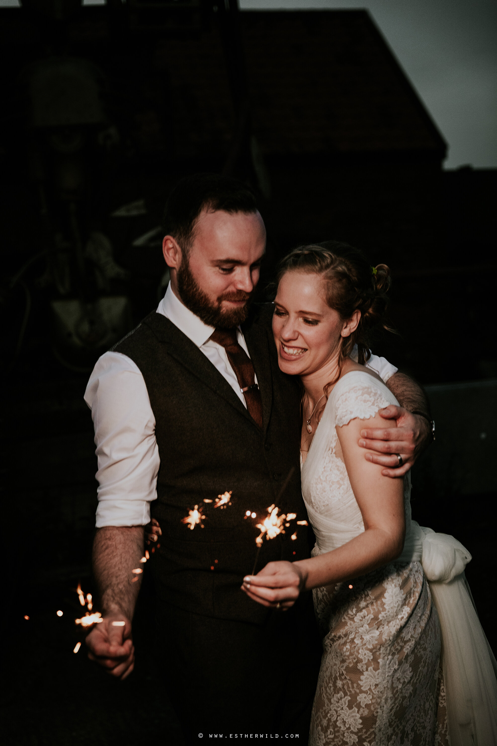 Glebe_Farm_Barn_Norfolk_Wedding_Photographer_Copyright_Esther_Wild_Photographer_913-IMG_4911.jpg