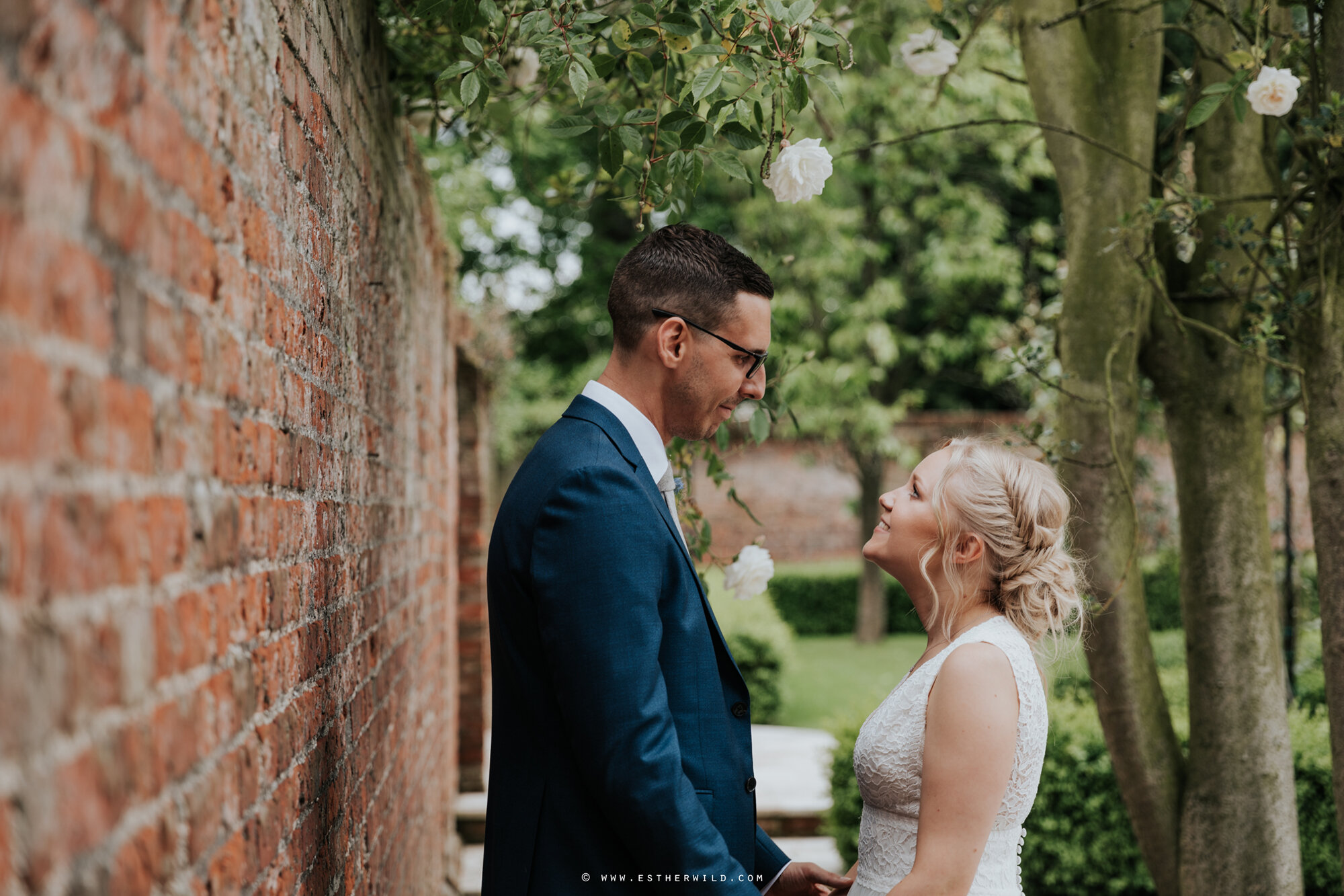 Southwood_Hall_Norwich_Norfolk_Wedding_Photographer_Copyright_Esther_Wild_286-IMG_0775.jpg