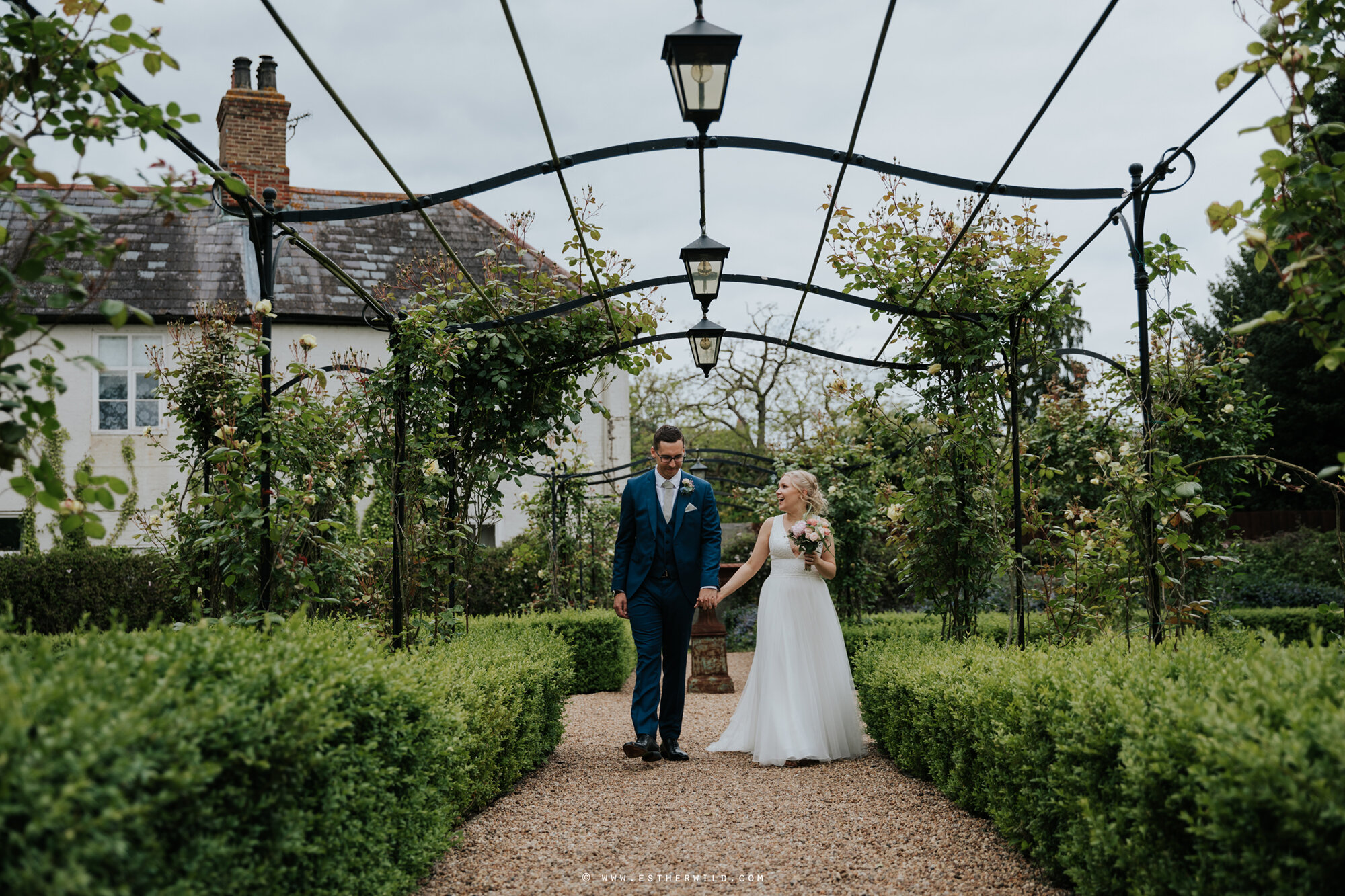 Southwood_Hall_Norwich_Norfolk_Wedding_Photographer_Copyright_Esther_Wild_295-IMG_0801.jpg