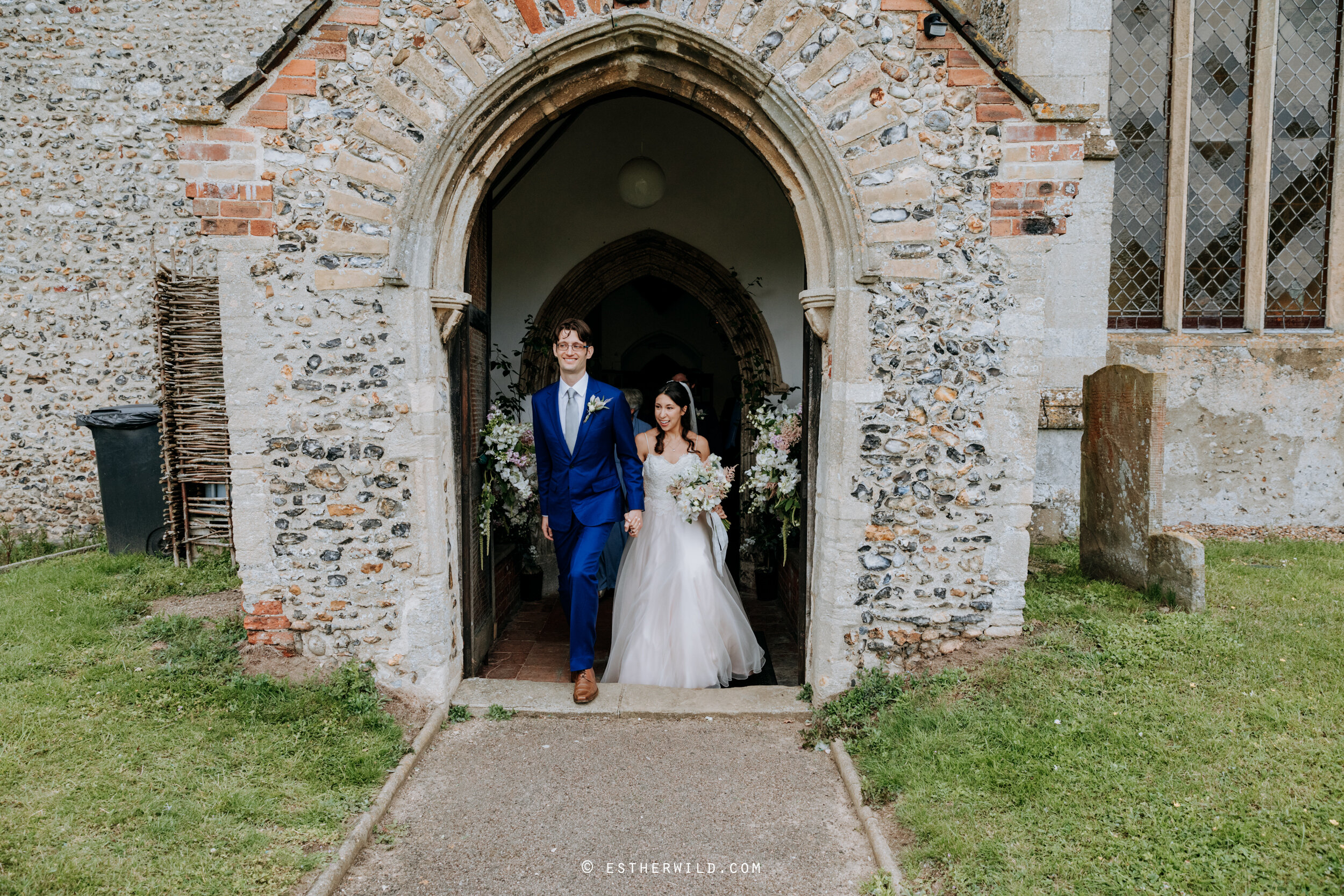 one_curious_dream_norfolk_wedding_planning_venue_photographer_©_Esther_Wild_205-IMG_0610.jpg