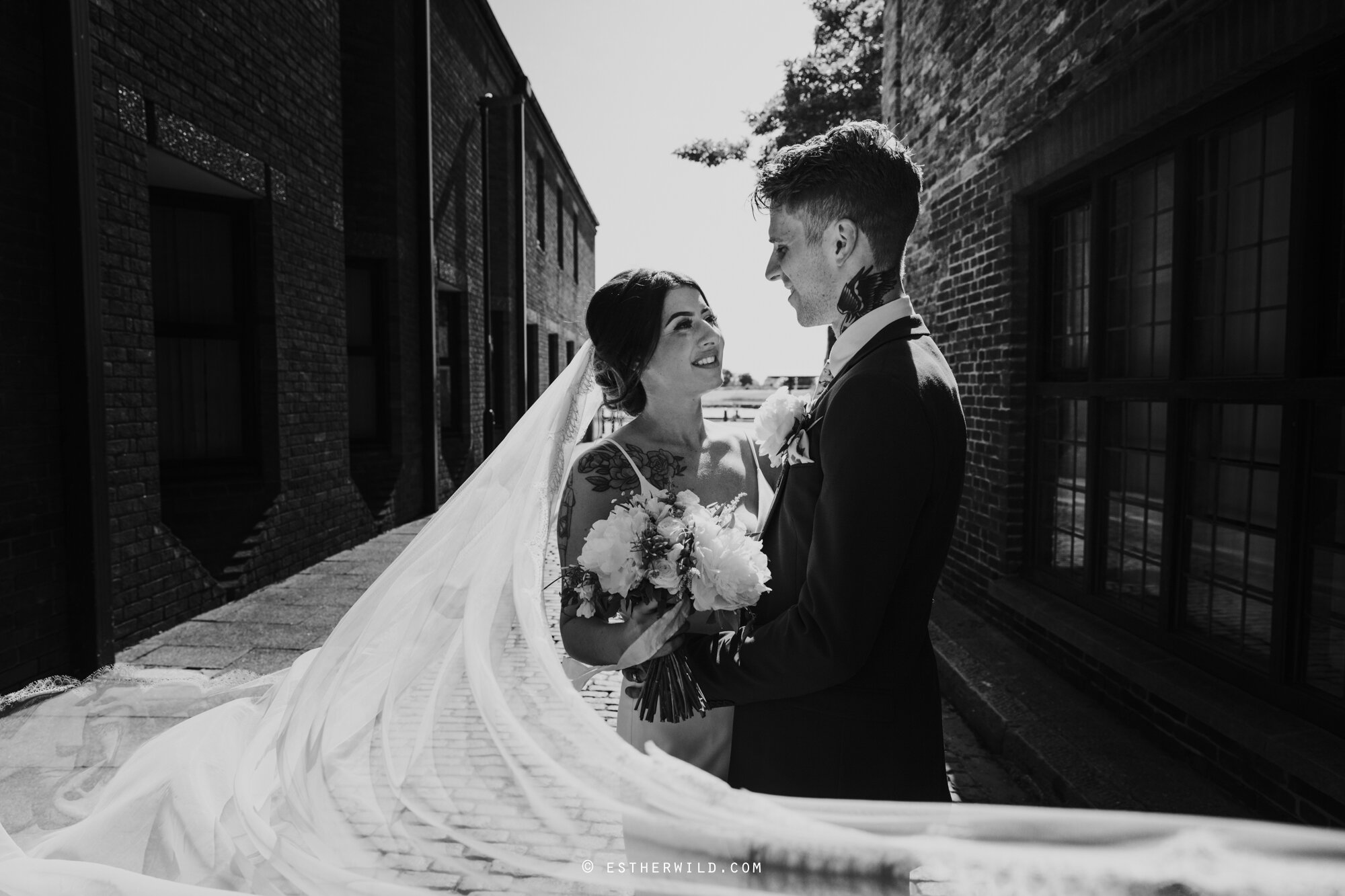 Kings_Lynn_Town_Hall_Wedding_Norfolk_Photographer_©EstherWild_348-IMG_1052.jpg