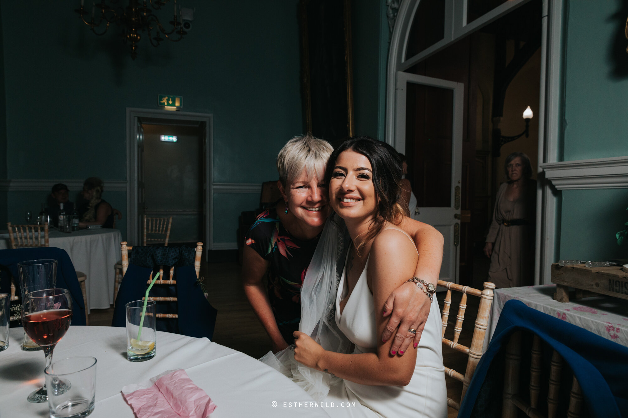 Kings_Lynn_Town_Hall_Wedding_Norfolk_Photographer_©EstherWild_606-IMG_1851.jpg