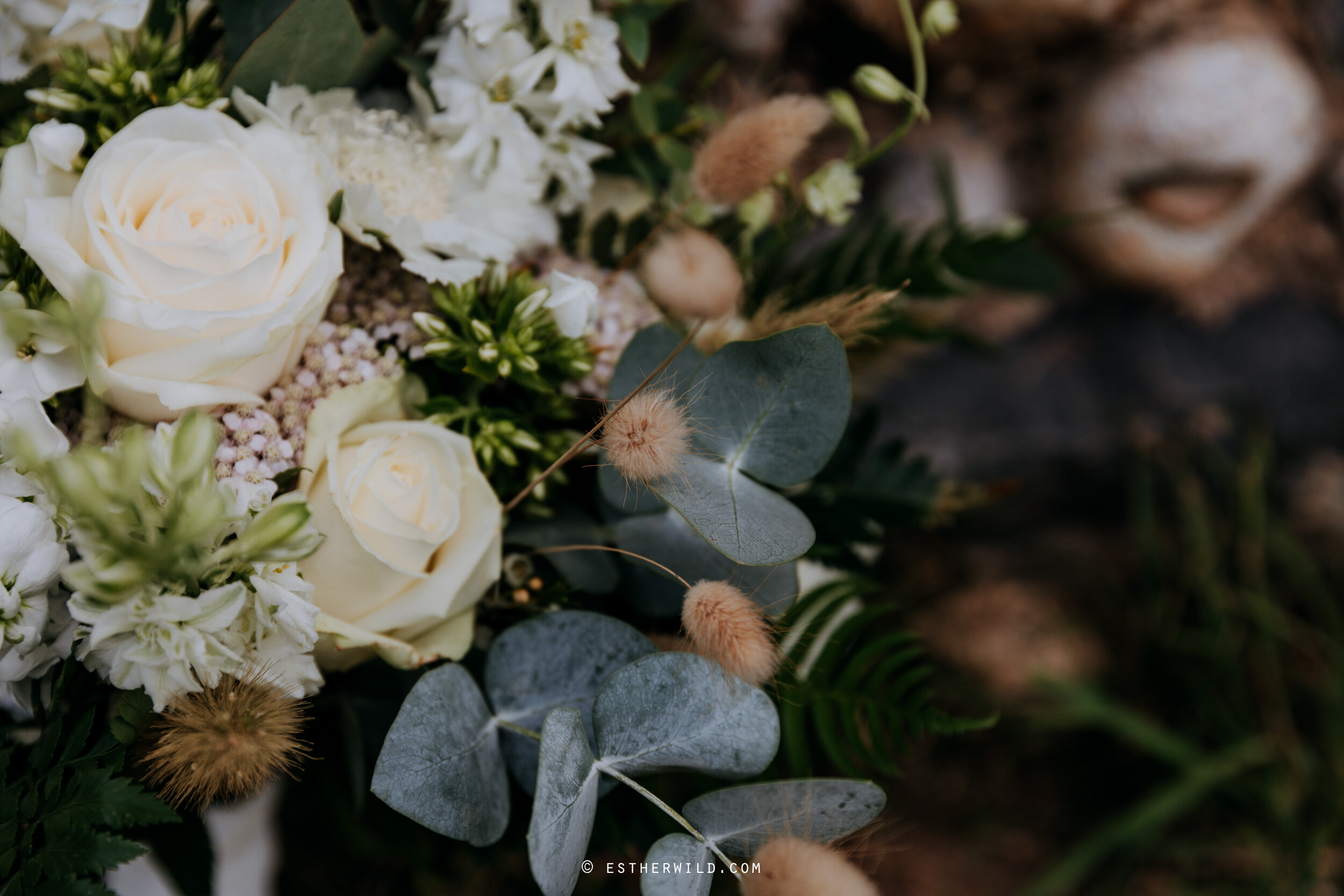 Barn_Drift_Cley_Norfolk_Wedding_Esther_Wild_Photographer_©_Esther_Wild_33-IMG_0081.jpg