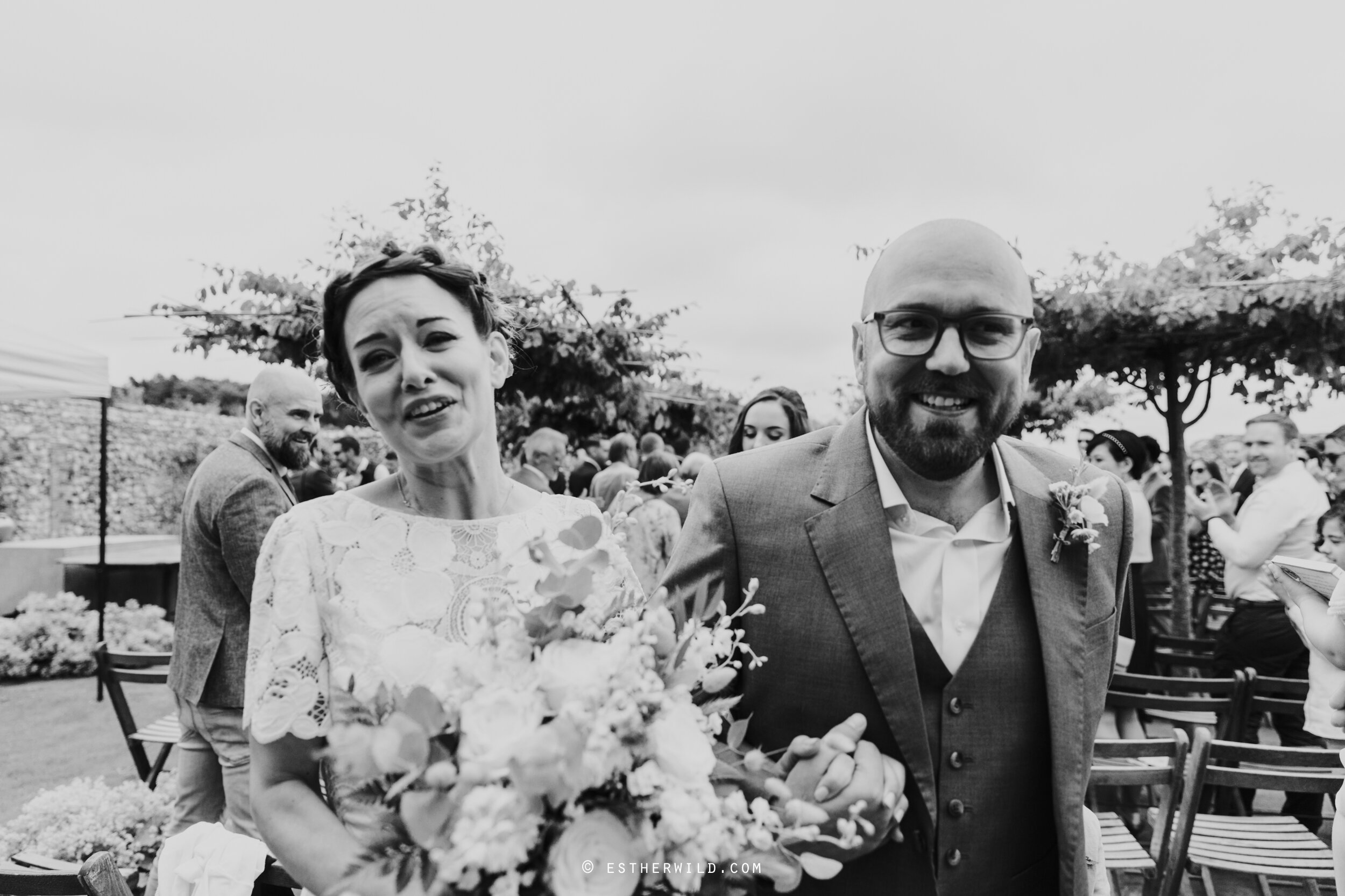 Barn_Drift_Cley_Norfolk_Wedding_Esther_Wild_Photographer_©_Esther_Wild_314-IMG_0909.jpg