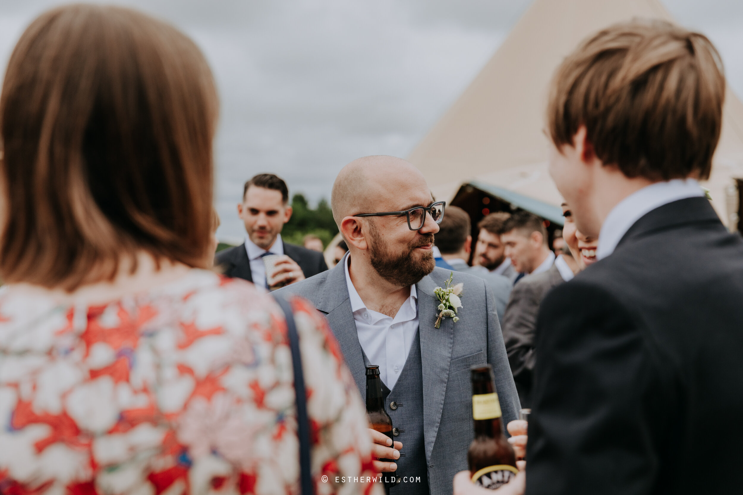 Barn_Drift_Cley_Norfolk_Wedding_Esther_Wild_Photographer_©_Esther_Wild_369-IMG_1099.jpg