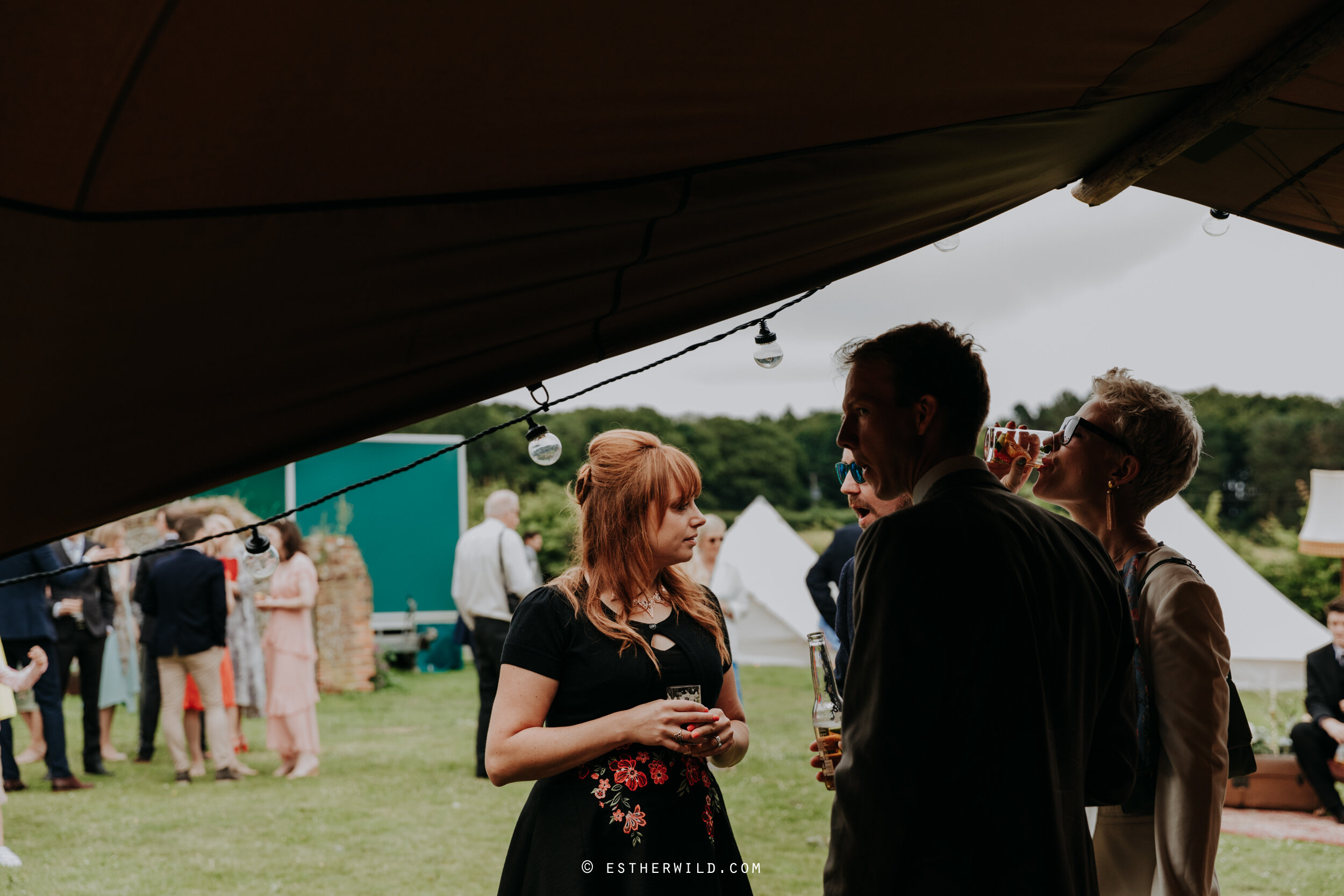 Barn_Drift_Cley_Norfolk_Wedding_Esther_Wild_Photographer_©_Esther_Wild_379-IMG_1125.jpg