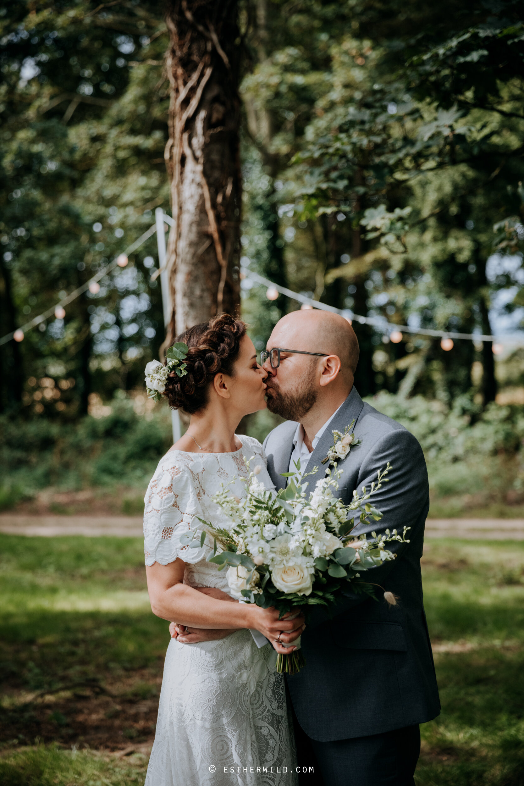 Barn_Drift_Cley_Norfolk_Wedding_Esther_Wild_Photographer_©_Esther_Wild_398-IMG_1223.jpg