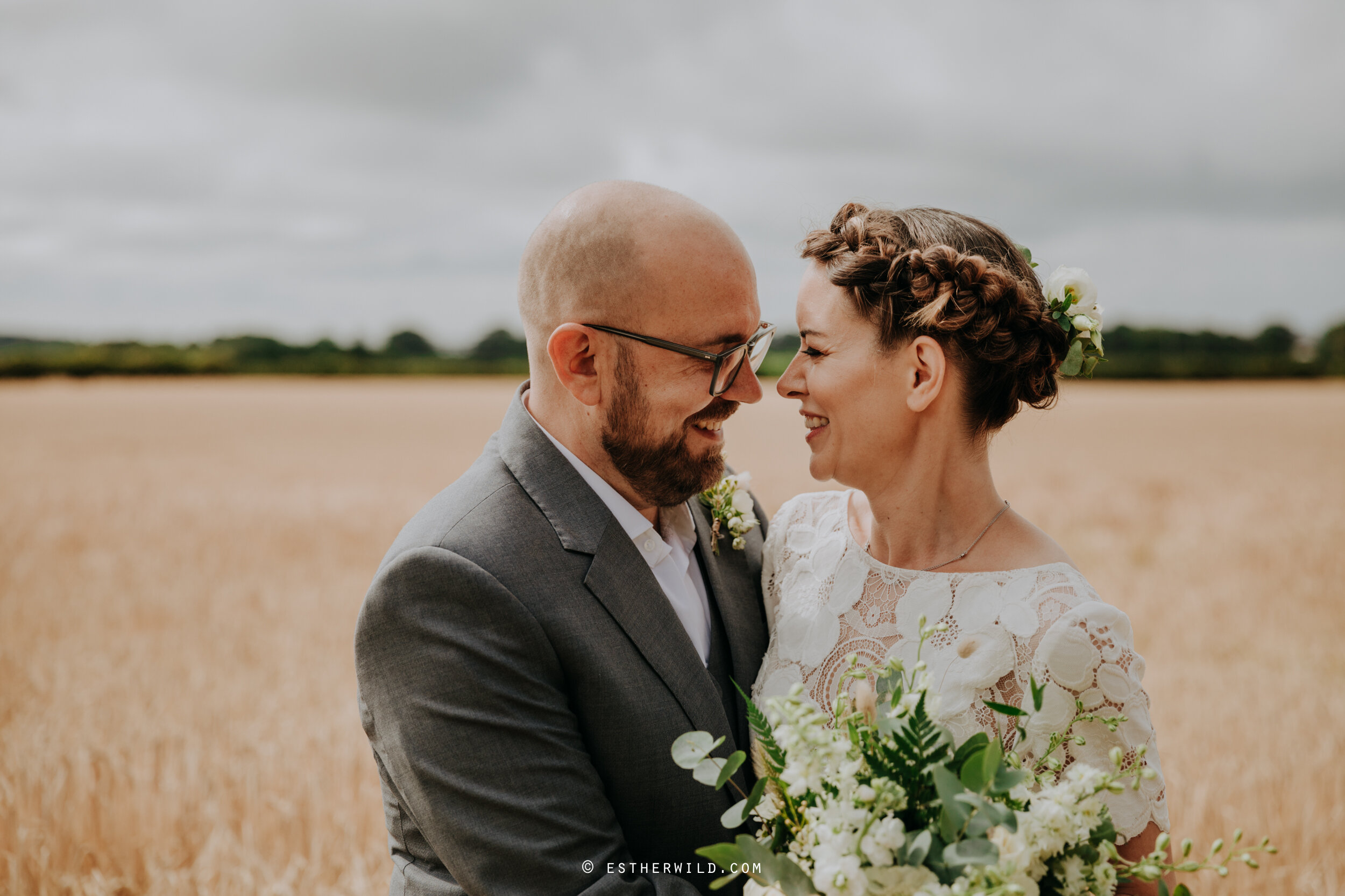 Barn_Drift_Cley_Norfolk_Wedding_Esther_Wild_Photographer_©_Esther_Wild_441-IMG_1321.jpg