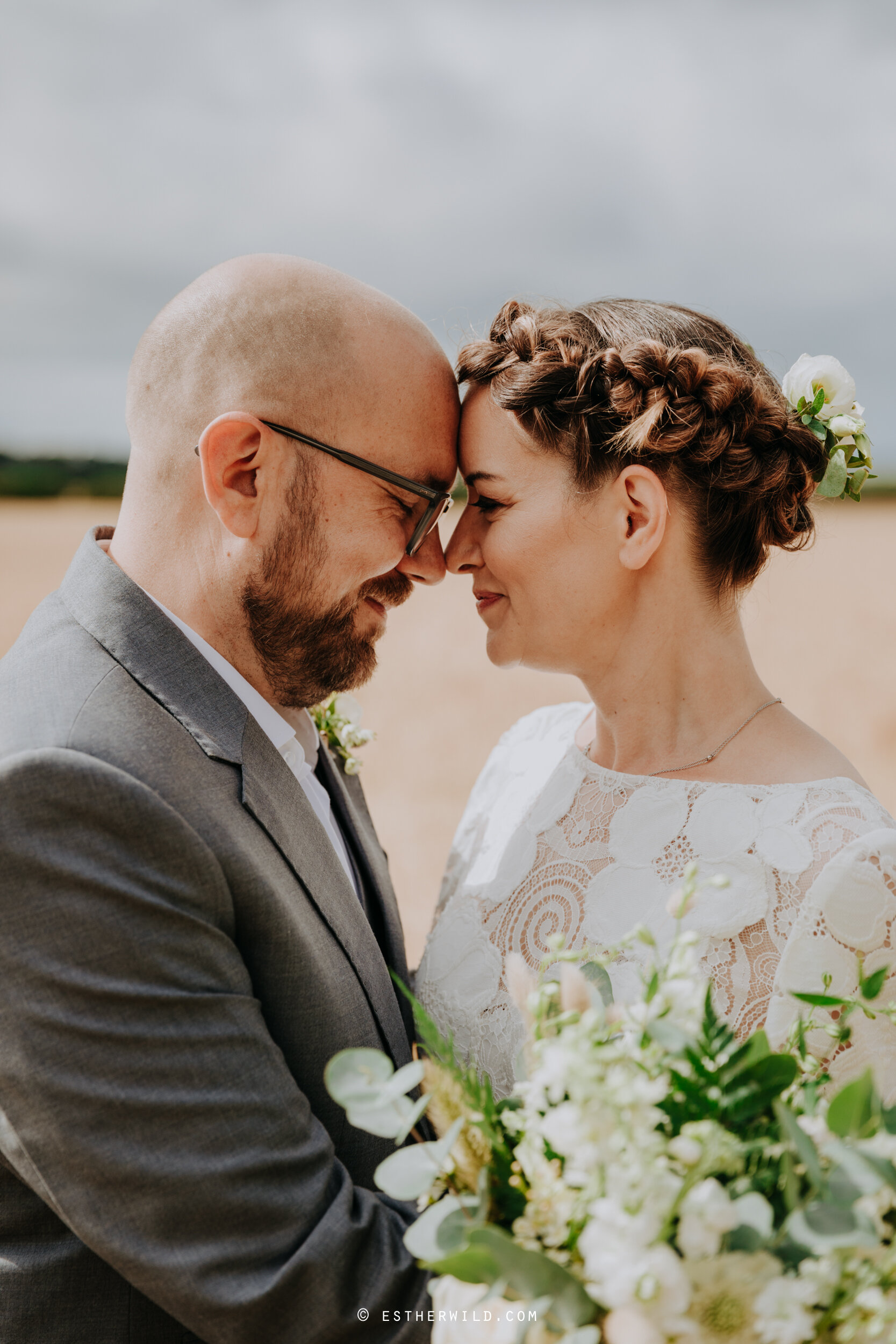 Barn_Drift_Cley_Norfolk_Wedding_Esther_Wild_Photographer_©_Esther_Wild_443-IMG_1324.jpg