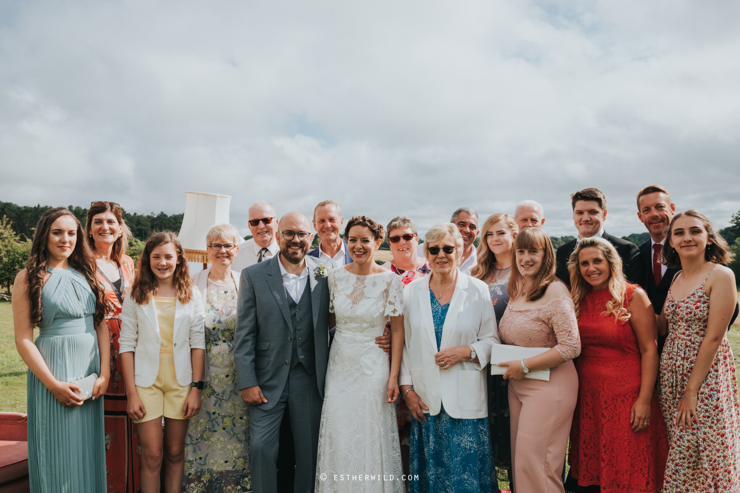 Barn_Drift_Cley_Norfolk_Wedding_Esther_Wild_Photographer_©_Esther_Wild_473-IMG_1422.jpg