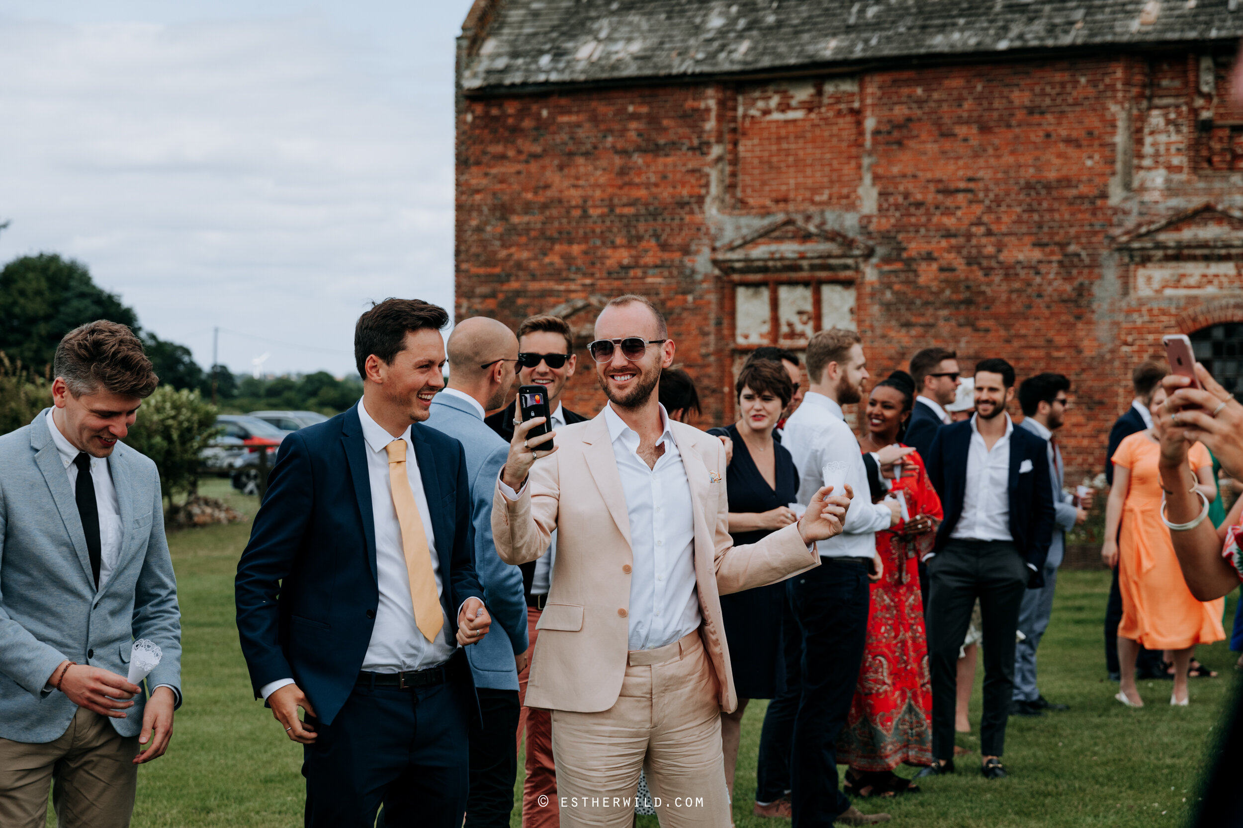 Godwick_Norfolk_Wedding_Documentary_Photography_Copyright_Esther_Wild_395-IMG_3933.jpg