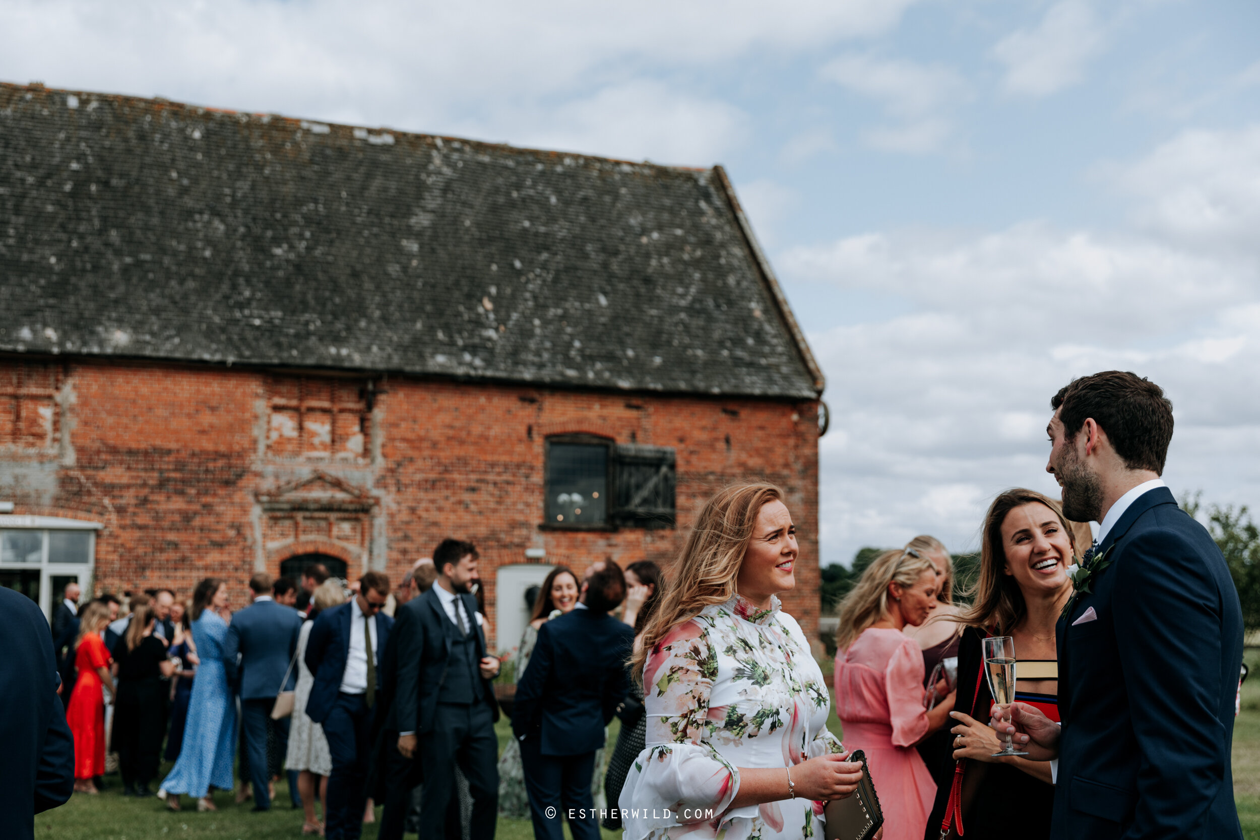 Godwick_Norfolk_Wedding_Documentary_Photography_Copyright_Esther_Wild_414-IMG_3992.jpg