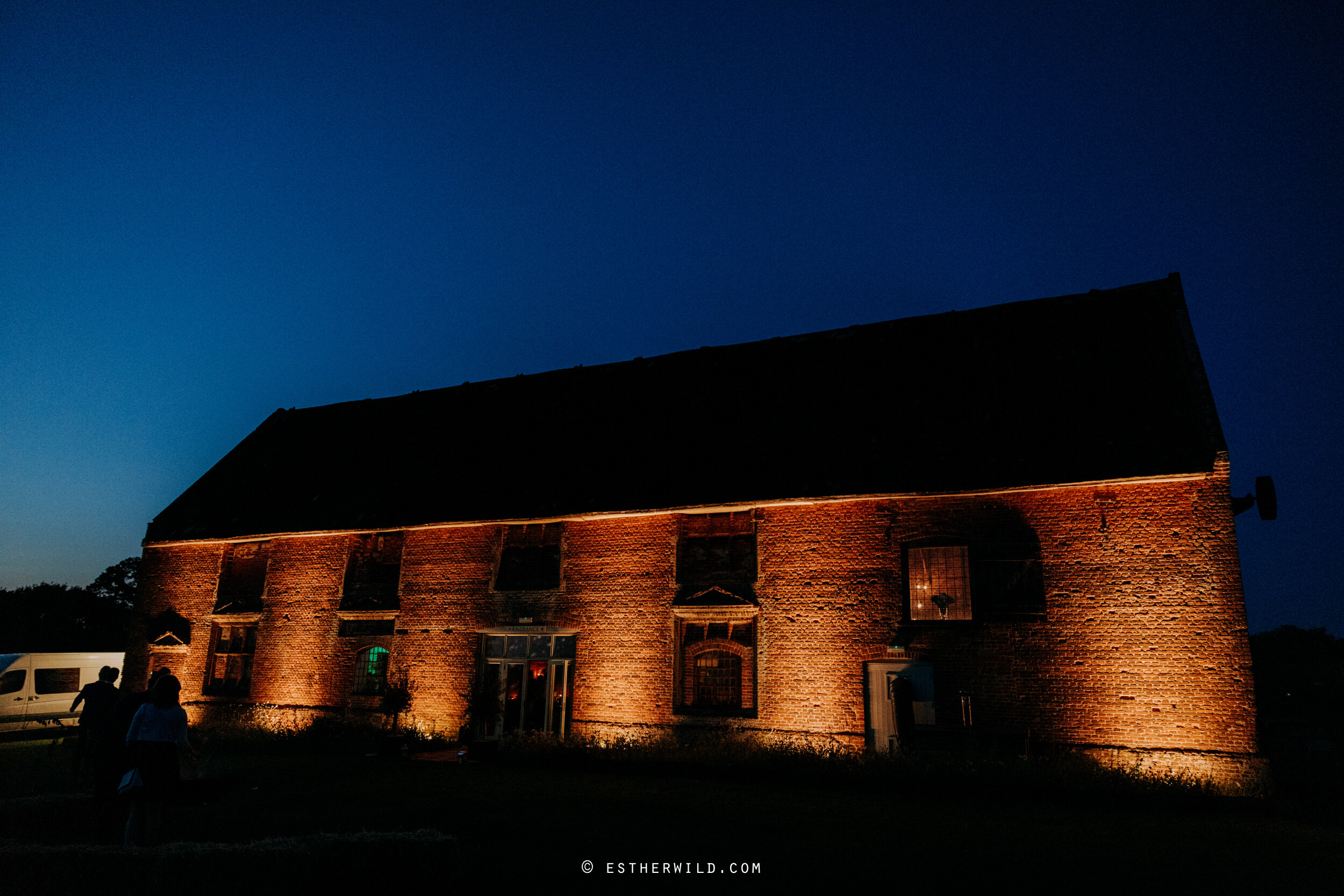 Godwick_Norfolk_Wedding_Documentary_Photography_Copyright_Esther_Wild_999-IMG_6616.jpg