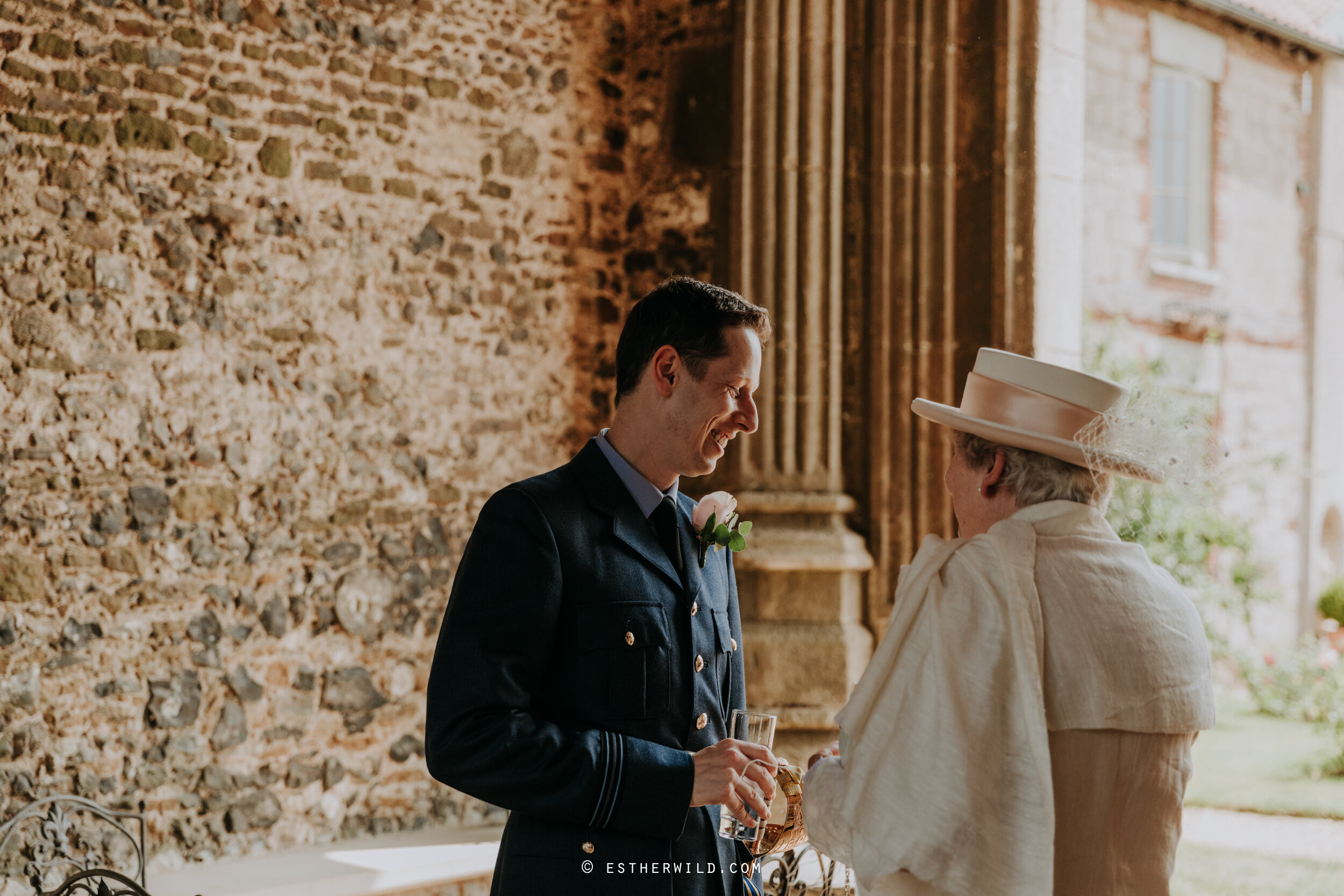 Pentney_Abbey_Kings_Lynn_Norfolk_Wedding_Esther_Wild_Photographer_©Esther_Wild_IMG_0330.jpg