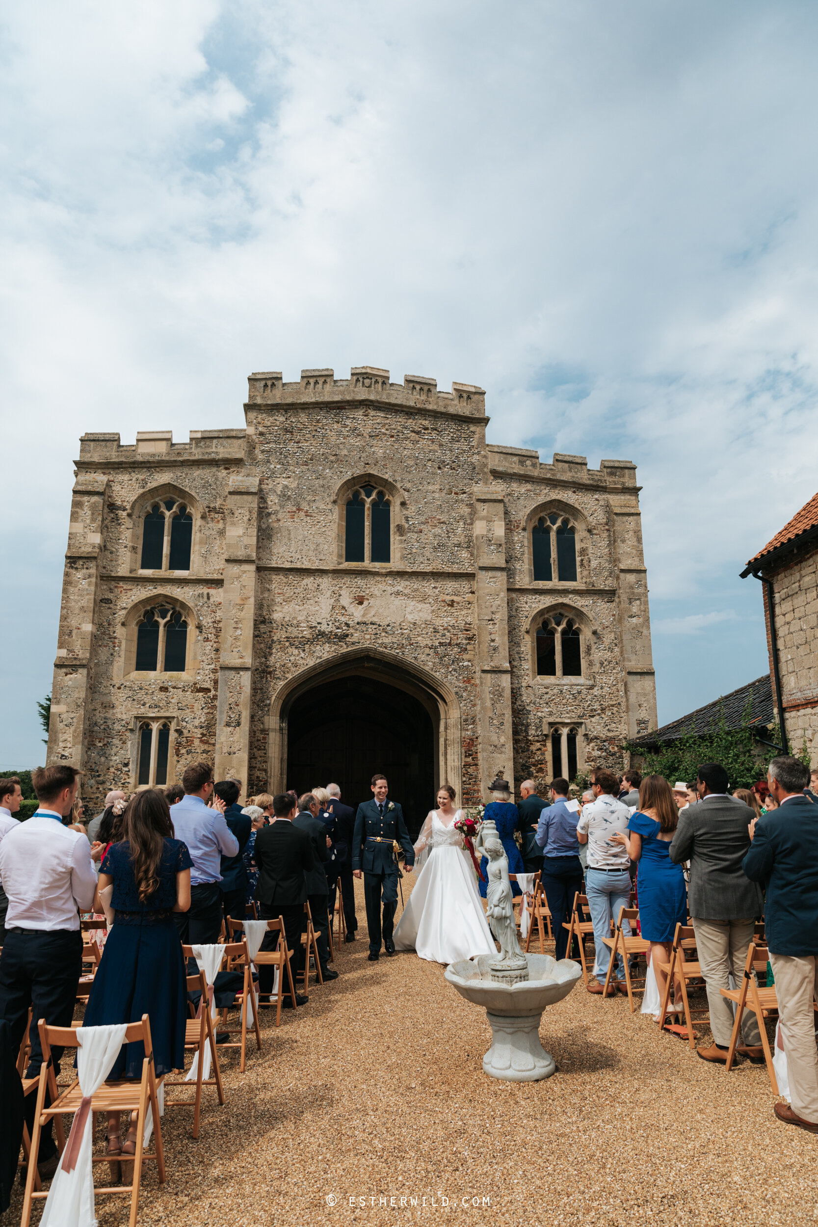 Pentney_Abbey_Kings_Lynn_Norfolk_Wedding_Esther_Wild_Photographer_©Esther_Wild_IMG_0526.jpg