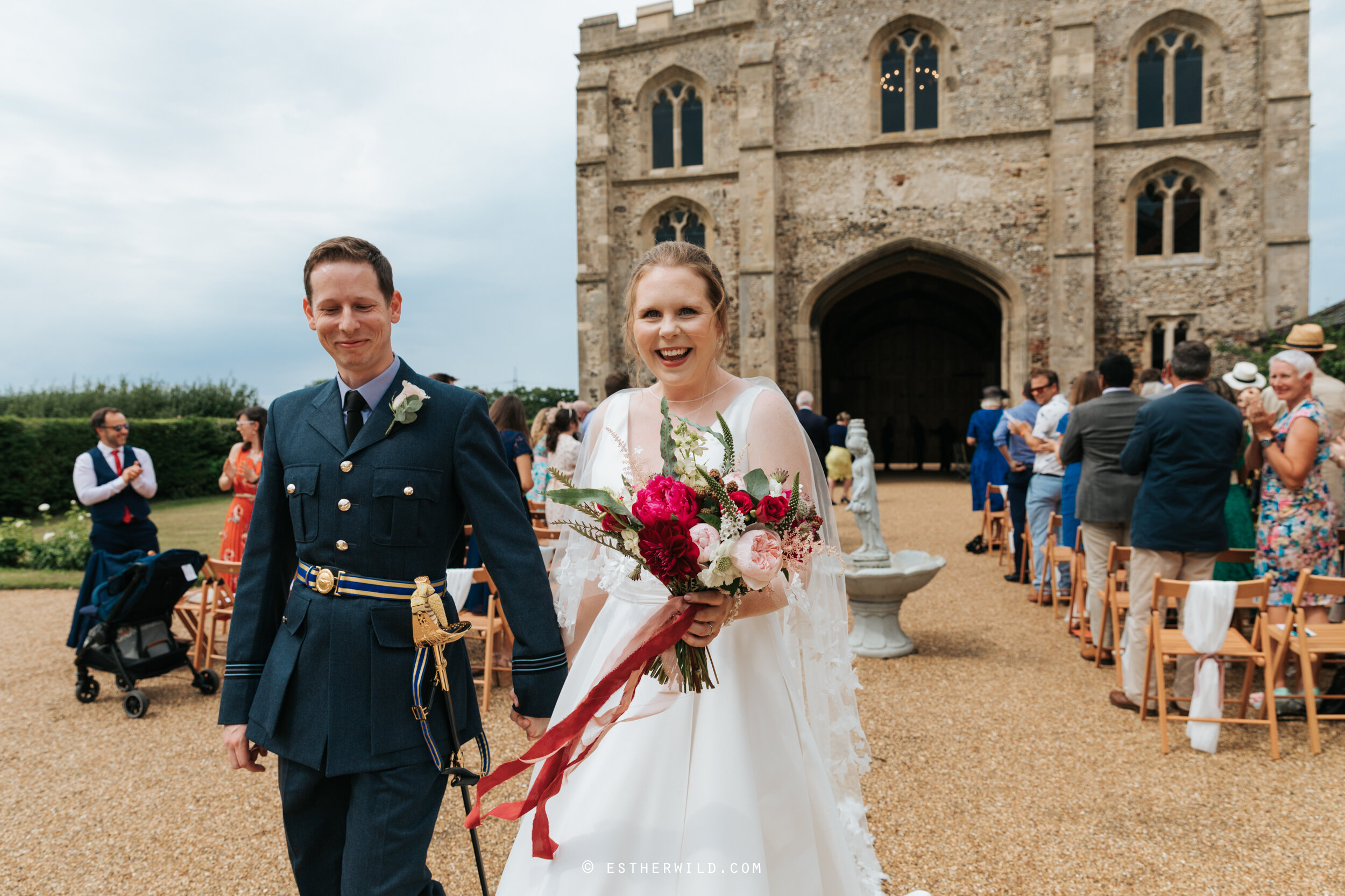 Pentney_Abbey_Kings_Lynn_Norfolk_Wedding_Esther_Wild_Photographer_©Esther_Wild_IMG_0551.jpg