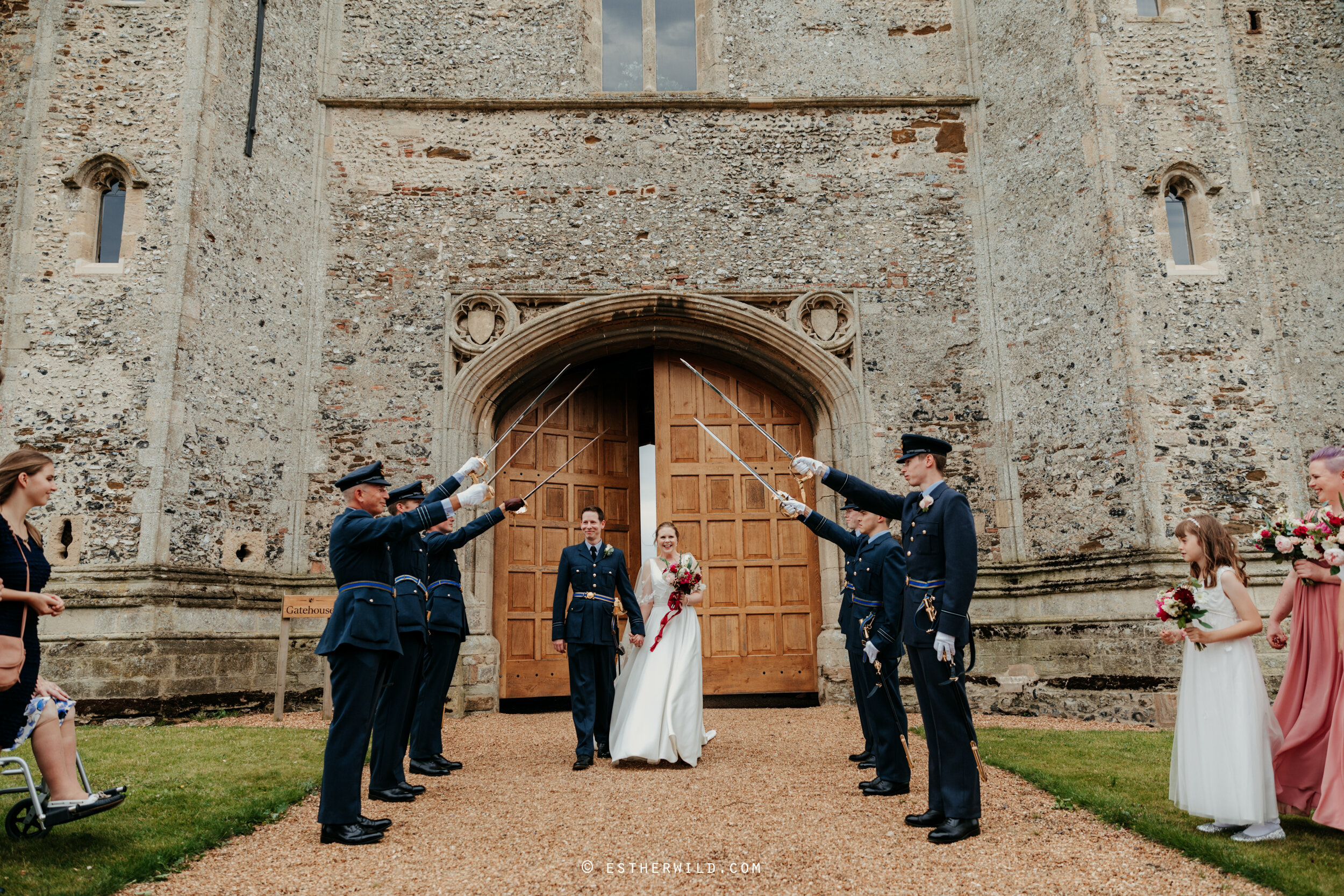 Pentney_Abbey_Kings_Lynn_Norfolk_Wedding_Esther_Wild_Photographer_©Esther_Wild_IMG_0594.jpg