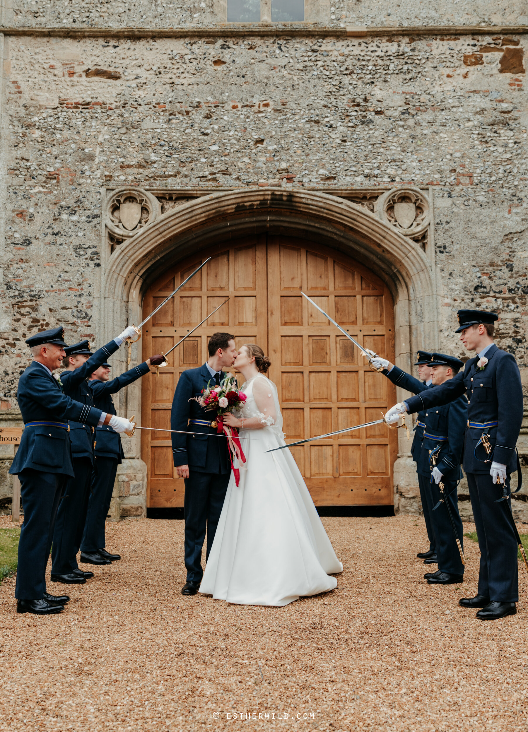 Pentney_Abbey_Kings_Lynn_Norfolk_Wedding_Esther_Wild_Photographer_©Esther_Wild_IMG_0611.jpg