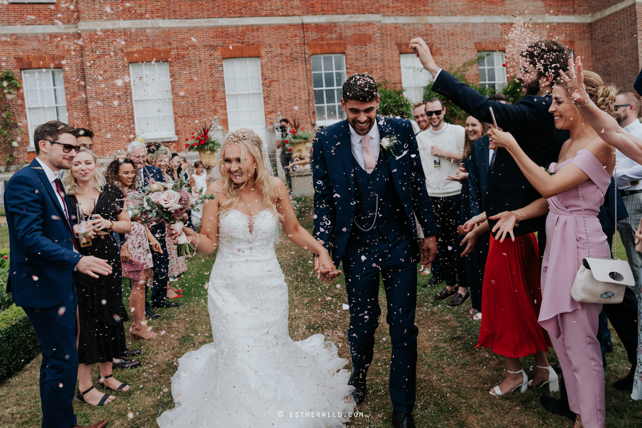 Kimberley_Hall_Norfolk_Wedding_Esther_Wild_Photographer_©Esther_Wild_420-IMG_1274.jpg