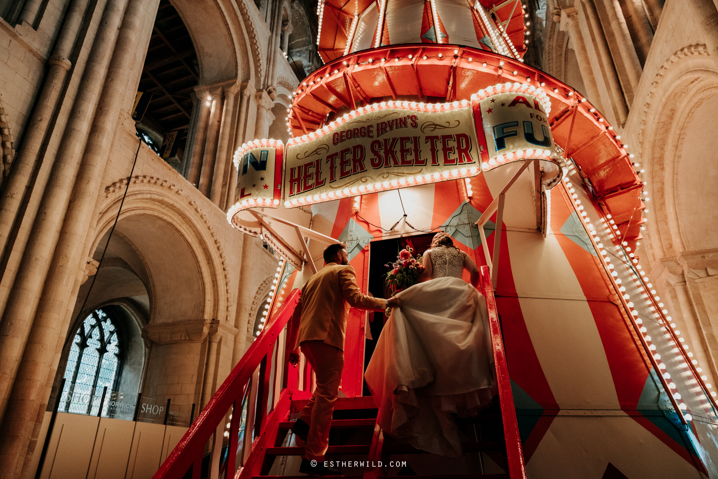 Town_Hall_Norwich_Norfolk_Wedding_Esther_Wild_Photographer_©Esther_Wild_411-IMG_8999.jpg