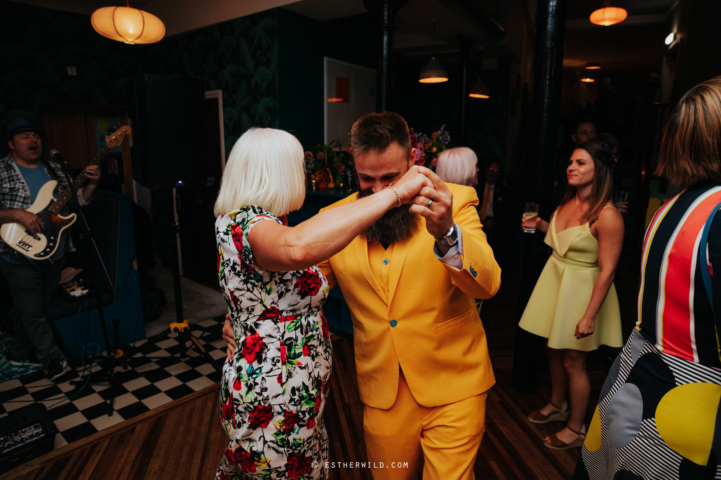 Town_Hall_Norwich_Norfolk_Wedding_Esther_Wild_Photographer_©Esther_Wild_835-IMG_0151.jpg