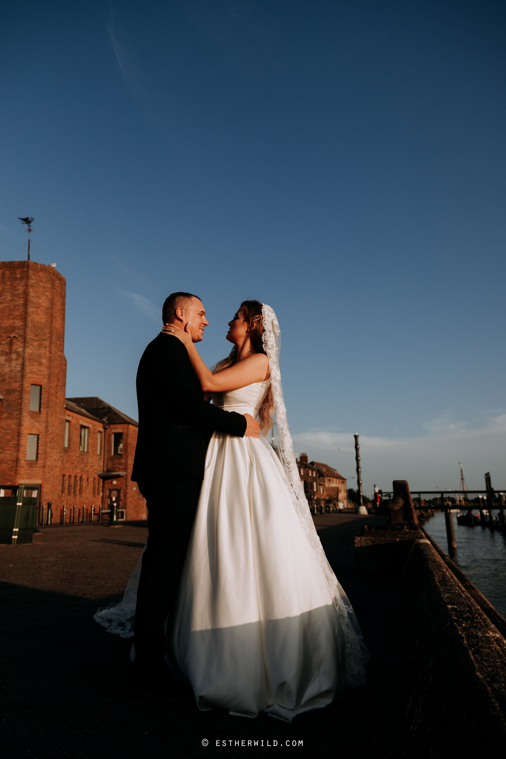 Kings_Lynn_Norfolk_Wedding_Esther_Wild_Photographer_©Esther_Wild_706-IMG_2028.jpg