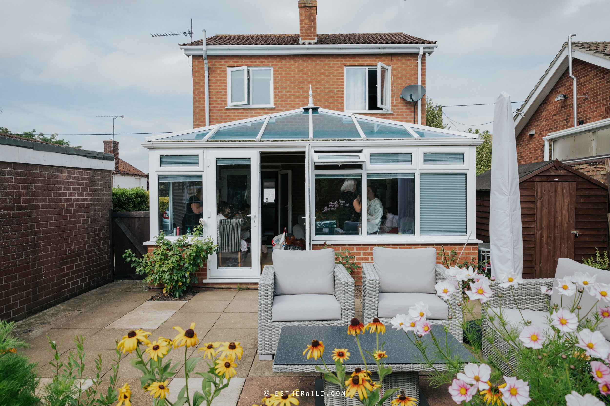 Ffolkes_Arms_Kings_Lynn_Norfolk_Wedding_Esther_Wild_Photographer_©Esther_Wild_13-IMG_0030.jpg