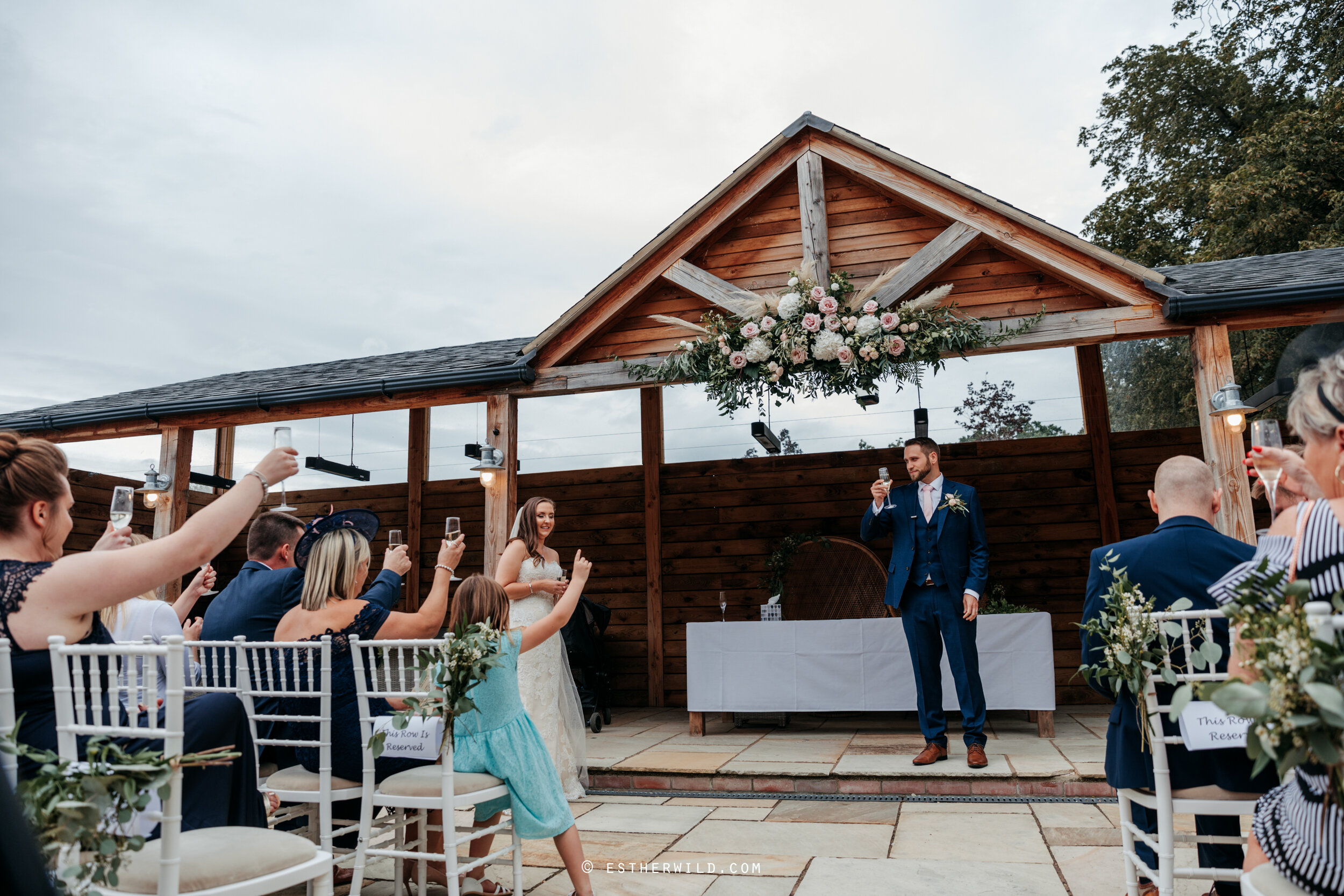 Ffolkes_Arms_Kings_Lynn_Norfolk_Wedding_Esther_Wild_Photographer_©Esther_Wild_256-IMG_0633.jpg